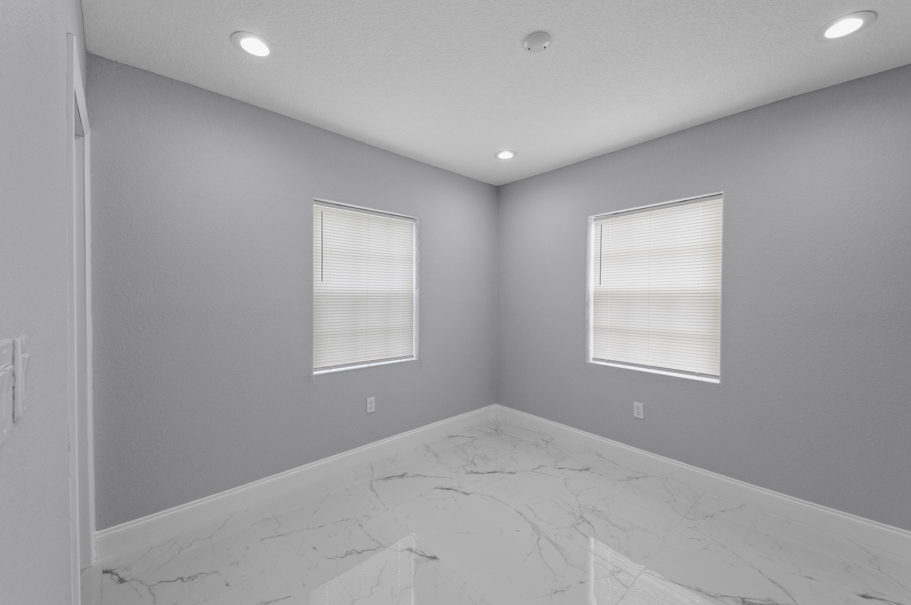 209 3 St, West Palm Beach FL  33403-3418 exterior
