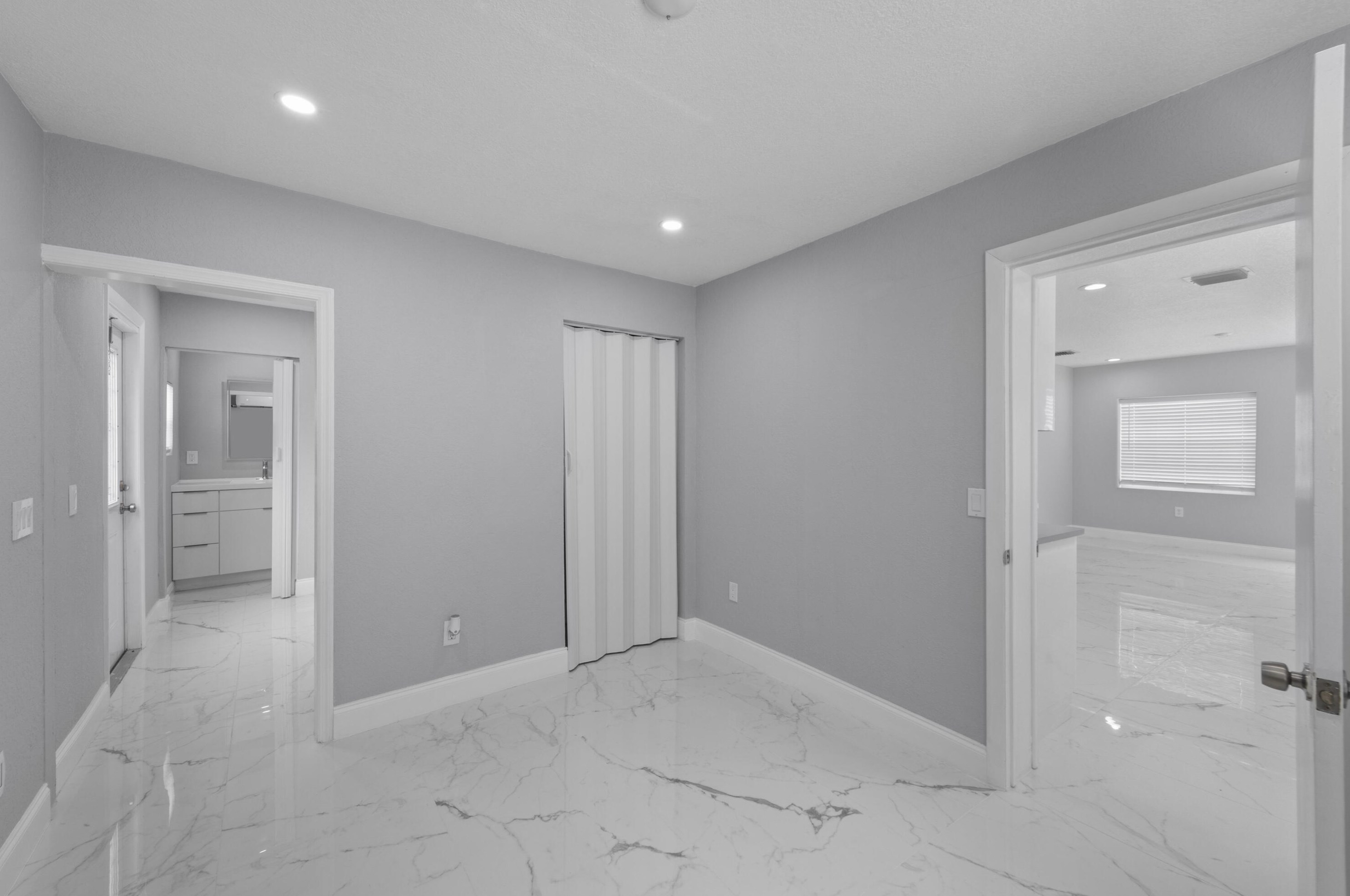209 3 St, West Palm Beach FL  33403-3418 exterior