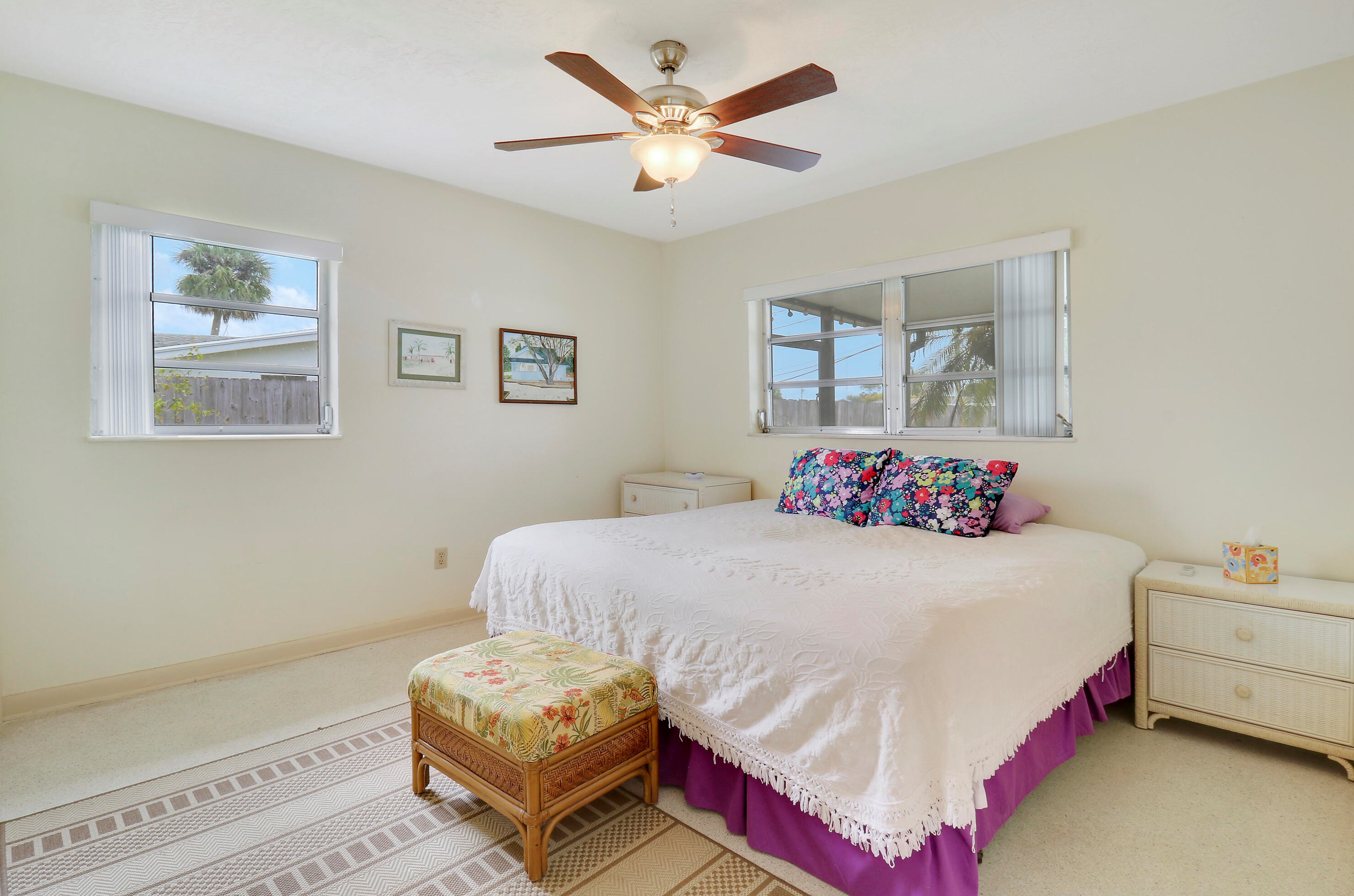 750 Oak St, Fort Pierce FL 34952-1365 exterior