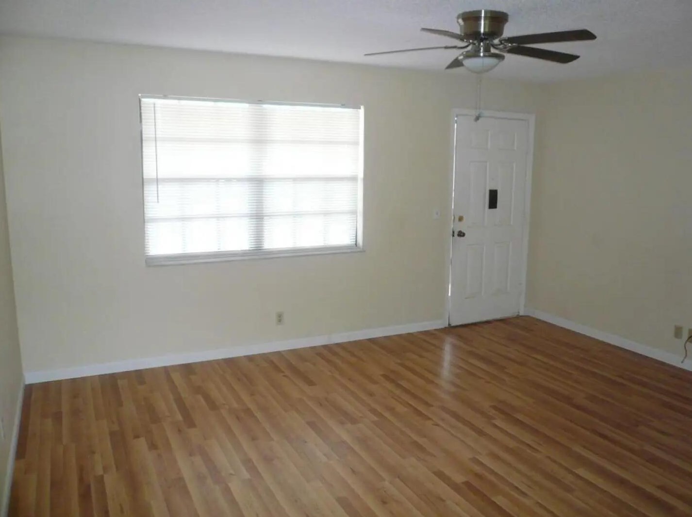 4708 Oak Terrace Dr, Lake Worth, FL 33463-3762