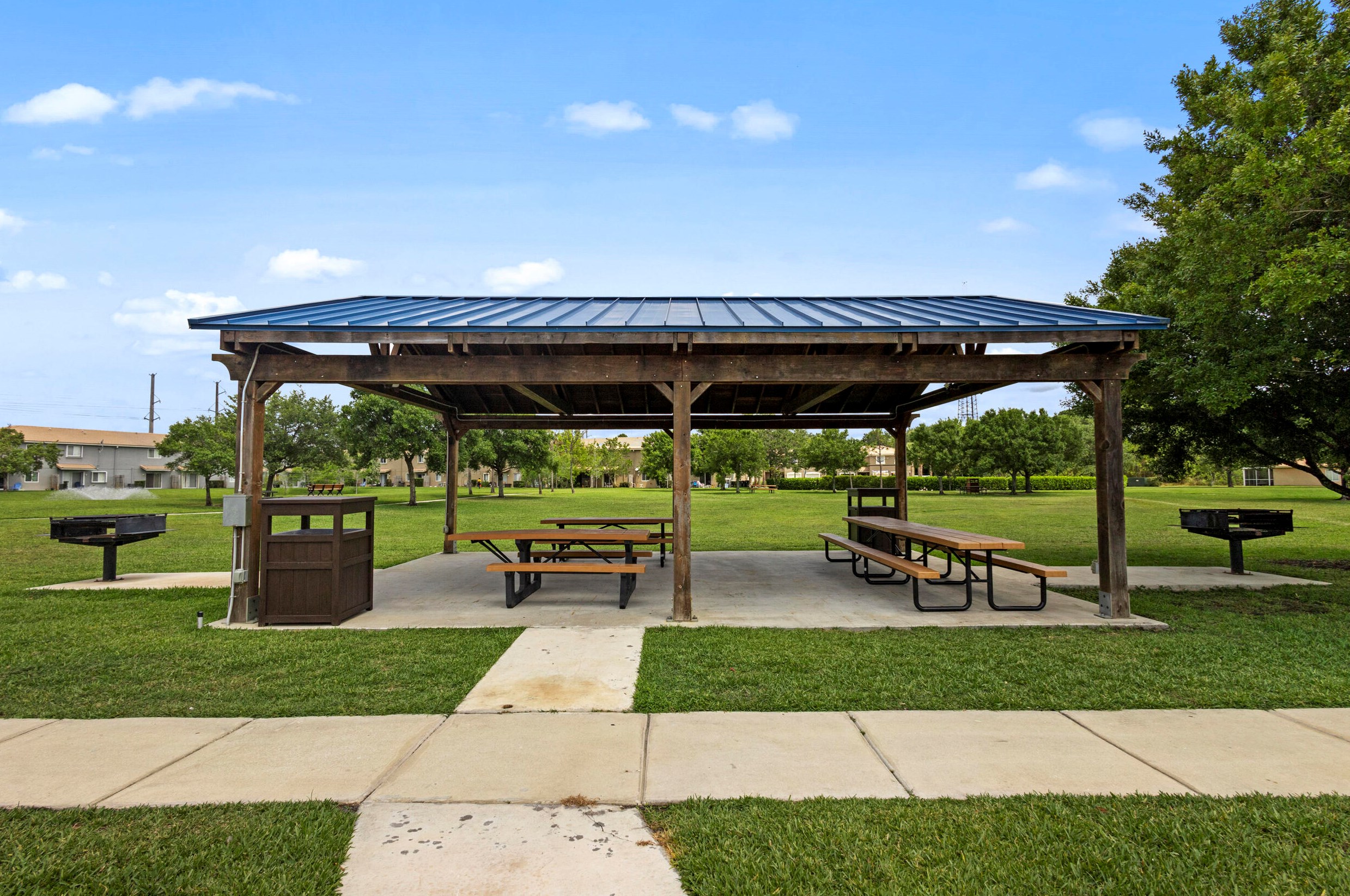 2250 Rockport Rd, Fort Pierce FL  34953-4375 exterior