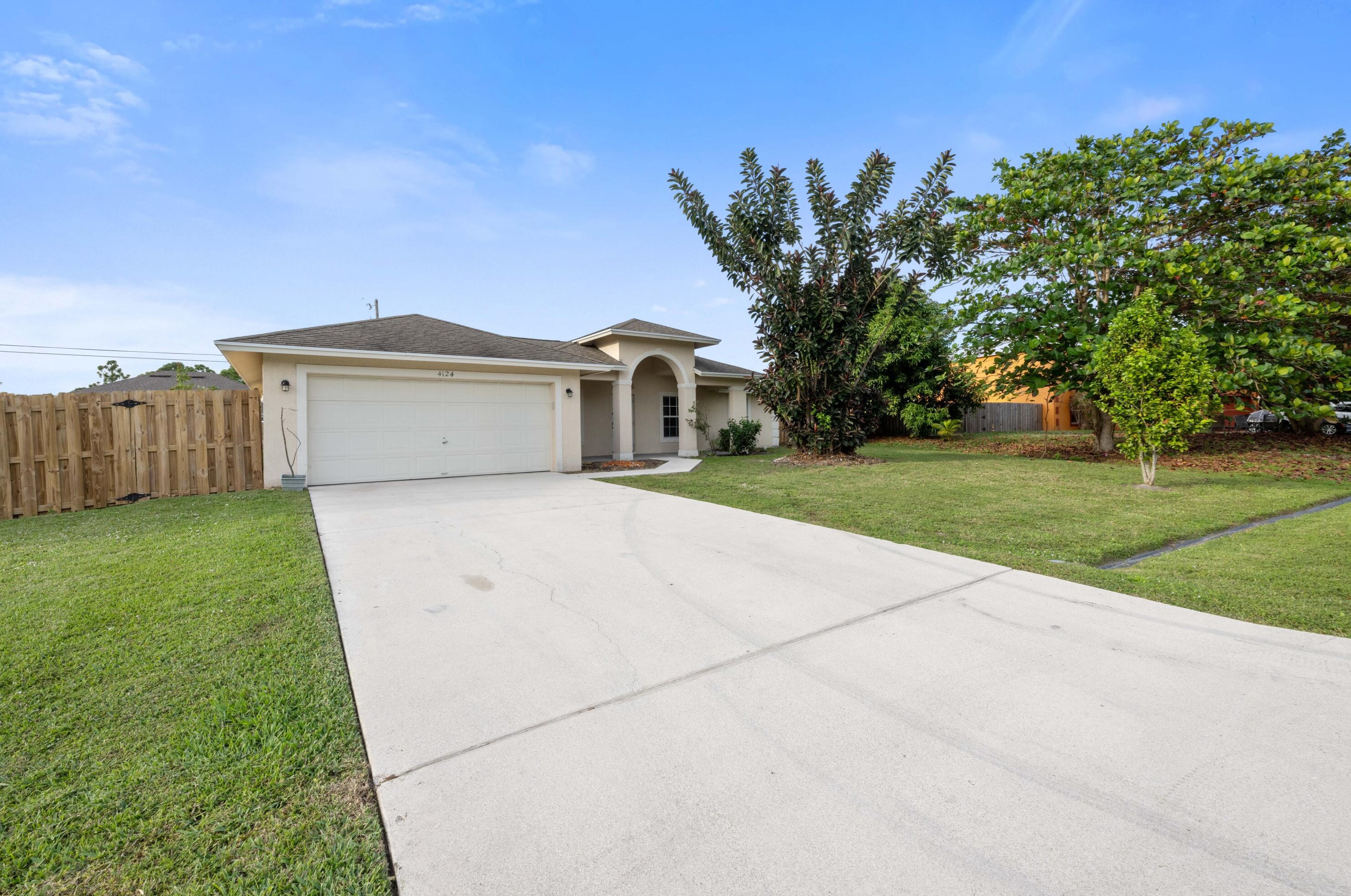 4124 Webb St, Fort Pierce, FL 34953-5956