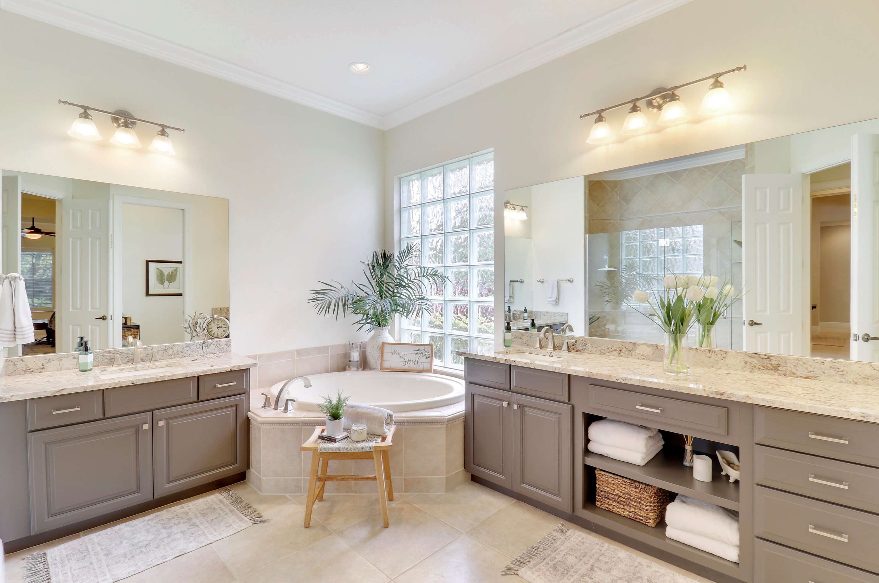 8708 Bally Bunion Rd, Port Saint Lucie FL  34986-3086 exterior