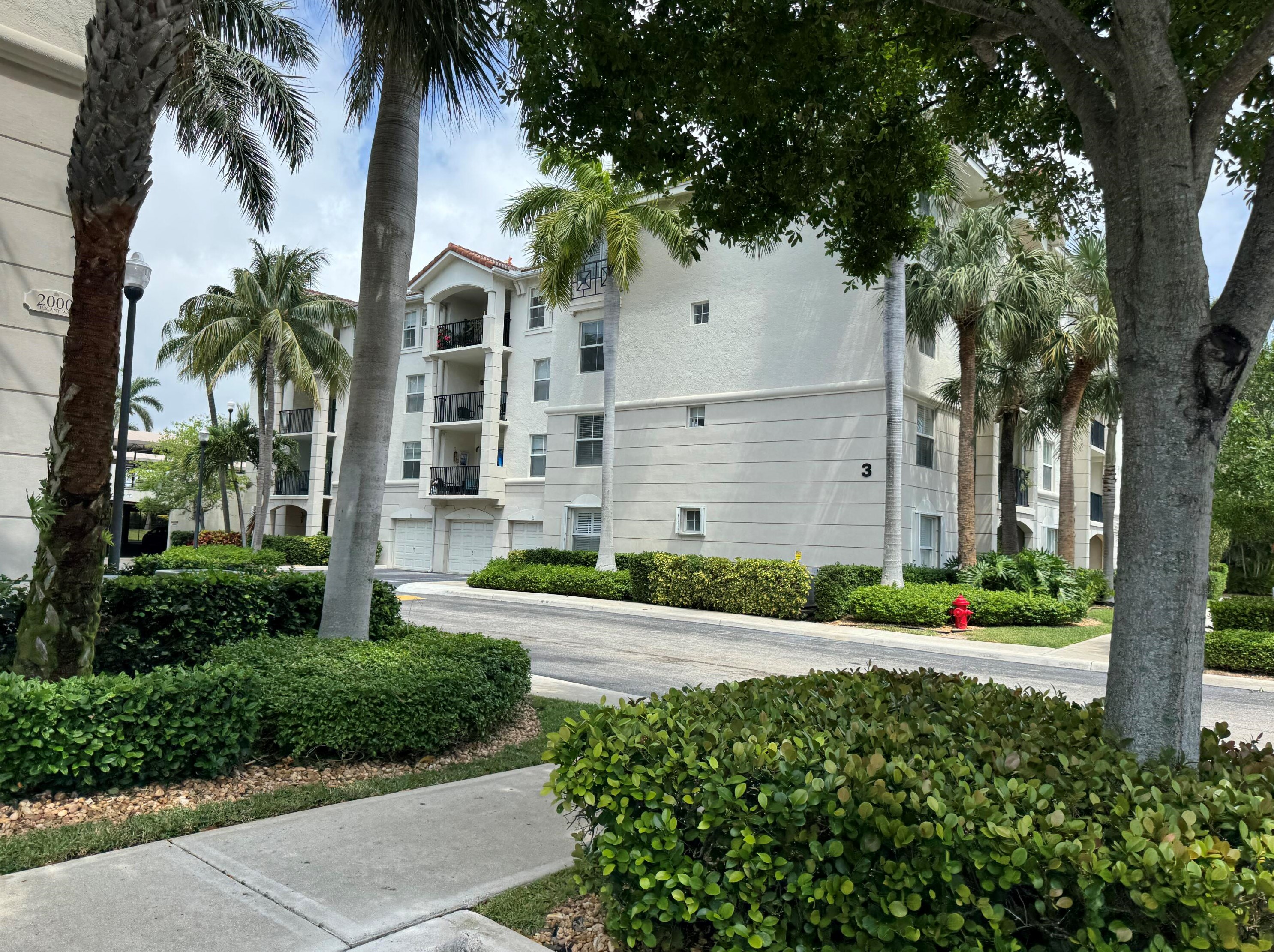 3212 Tuscany Way, Boynton Beach FL  33435-7811 exterior