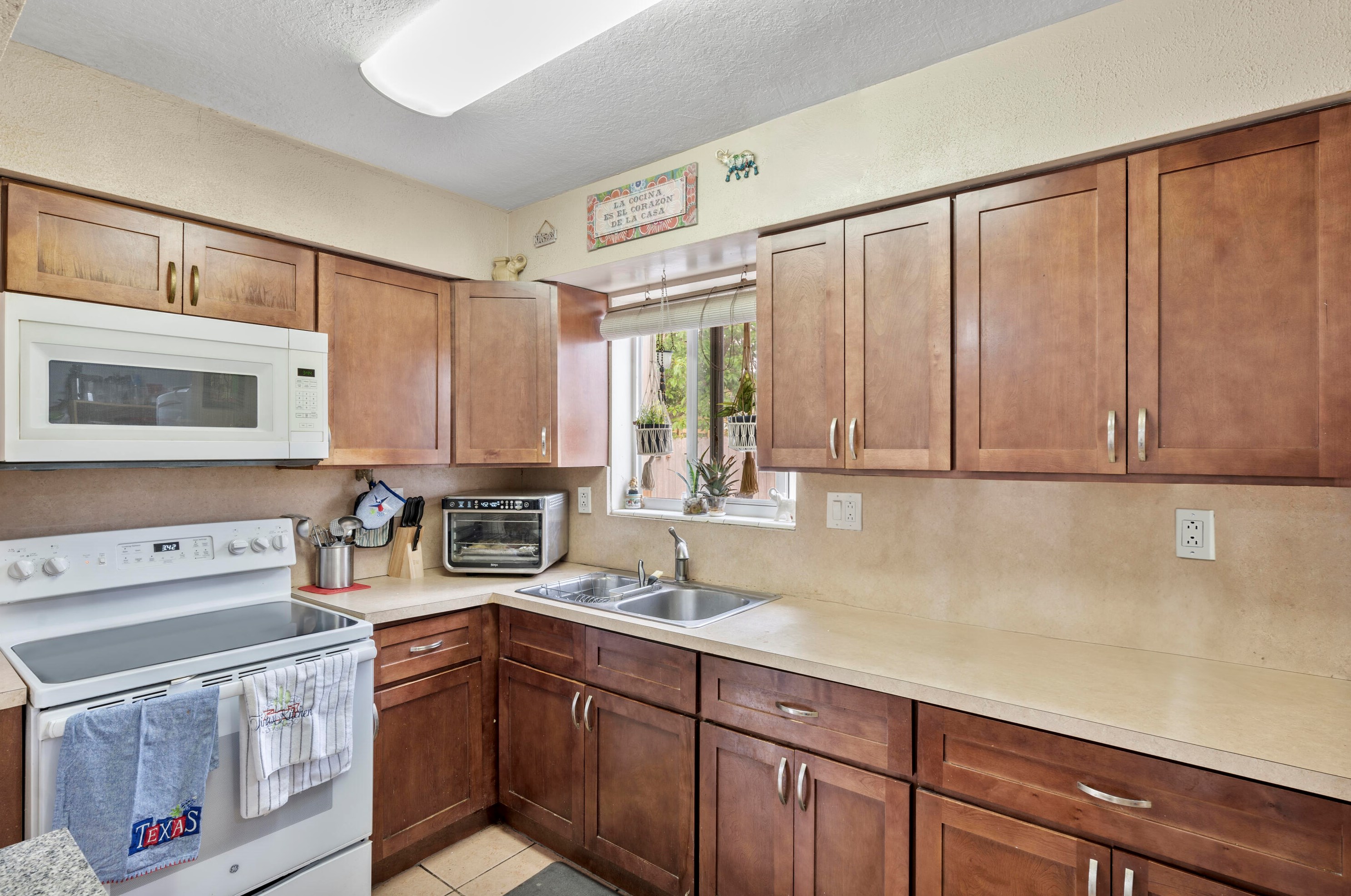 7930 10 St, Hollywood FL 33024-5001 exterior