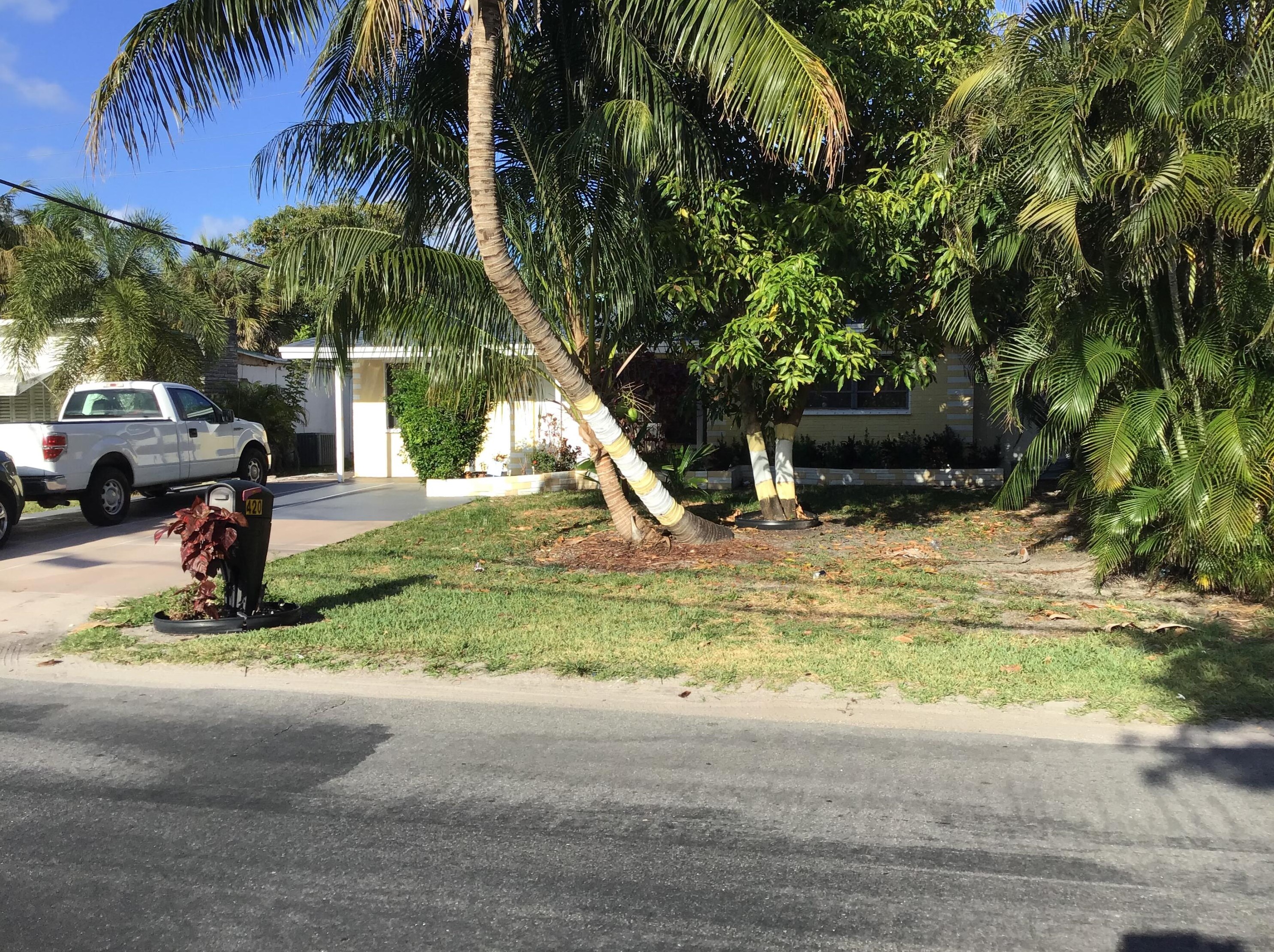 420 7th St, Boynton Beach, FL 33426-3612