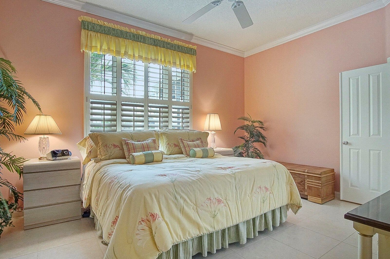 253 Bentley Cir, Fort Pierce FL 34986-2405 exterior