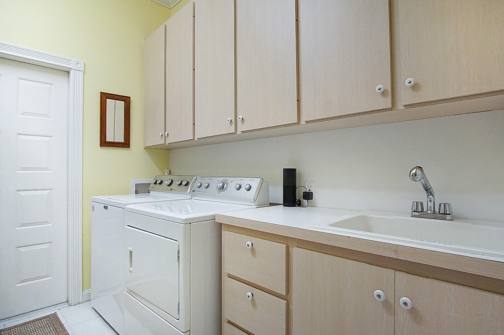 253 Bentley Cir, Fort Pierce FL 34986-2405 exterior