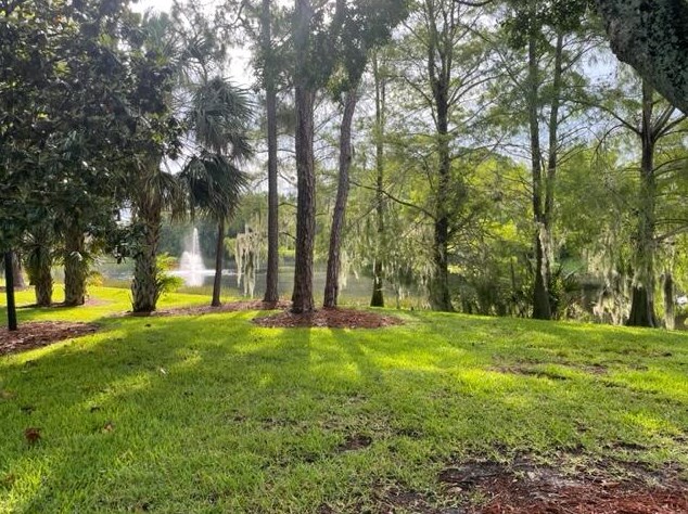 253 Bentley Cir, Fort Pierce FL 34986-2405 exterior