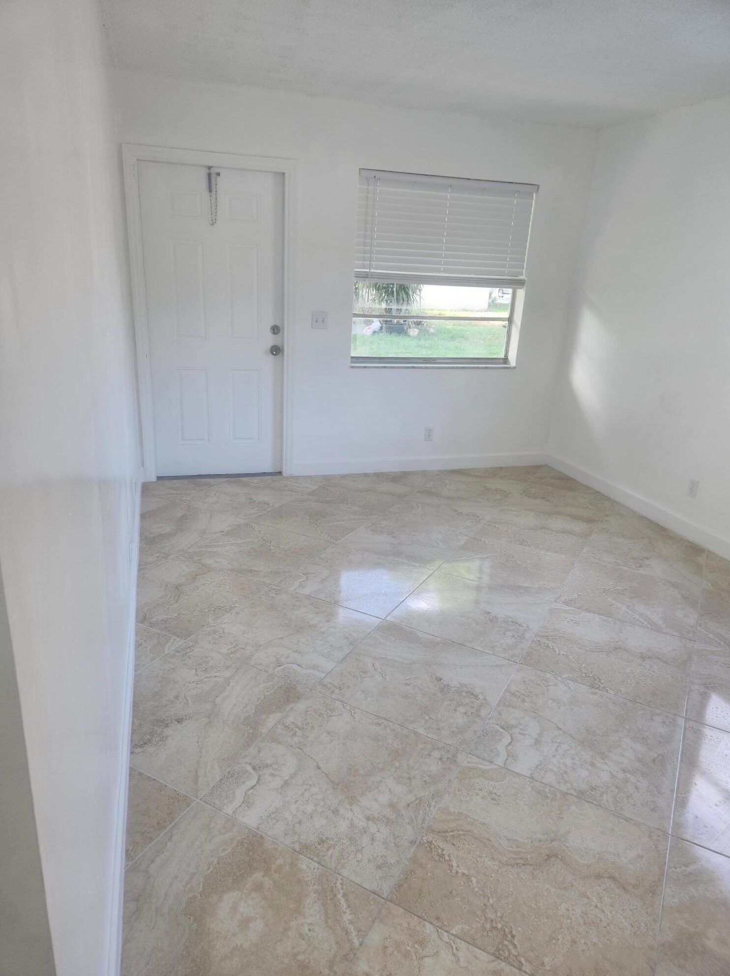 517 S F St #1, Lake Worth, FL 33460