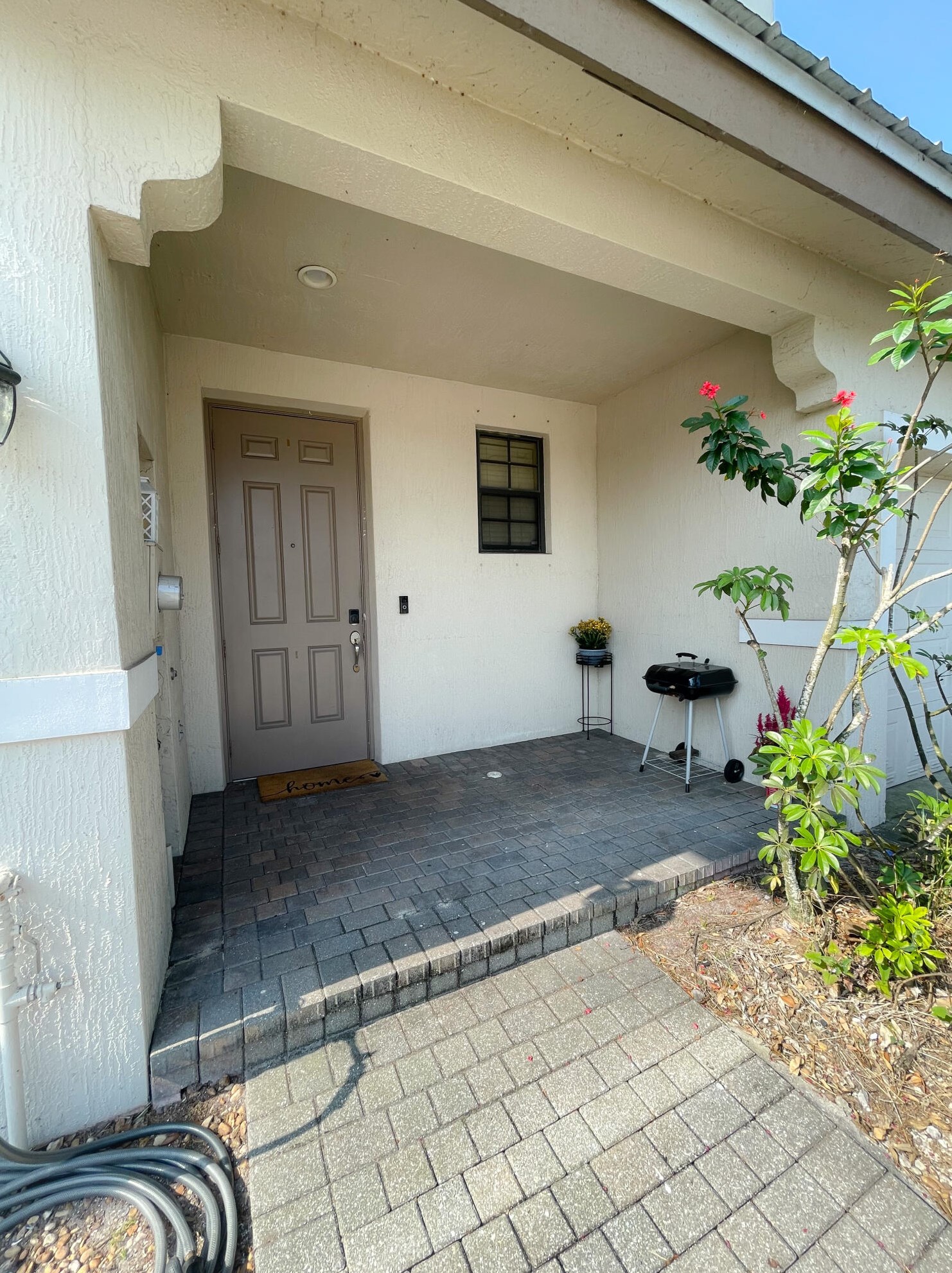 858 Sweet Lake Cir, Clewiston, FL 33440-9262