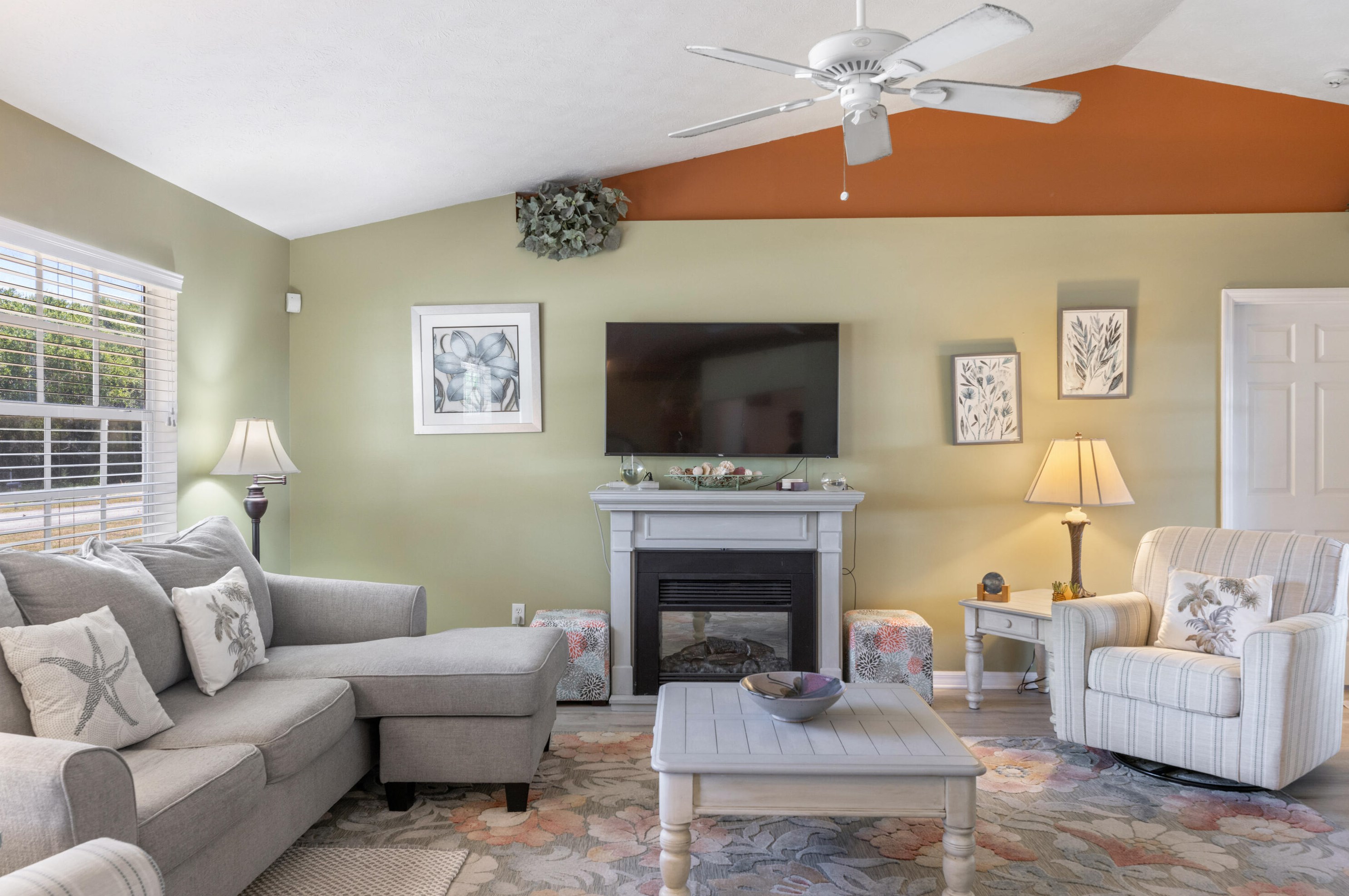 8805 Coquina Ave, Fort Pierce FL 34951-1088 exterior