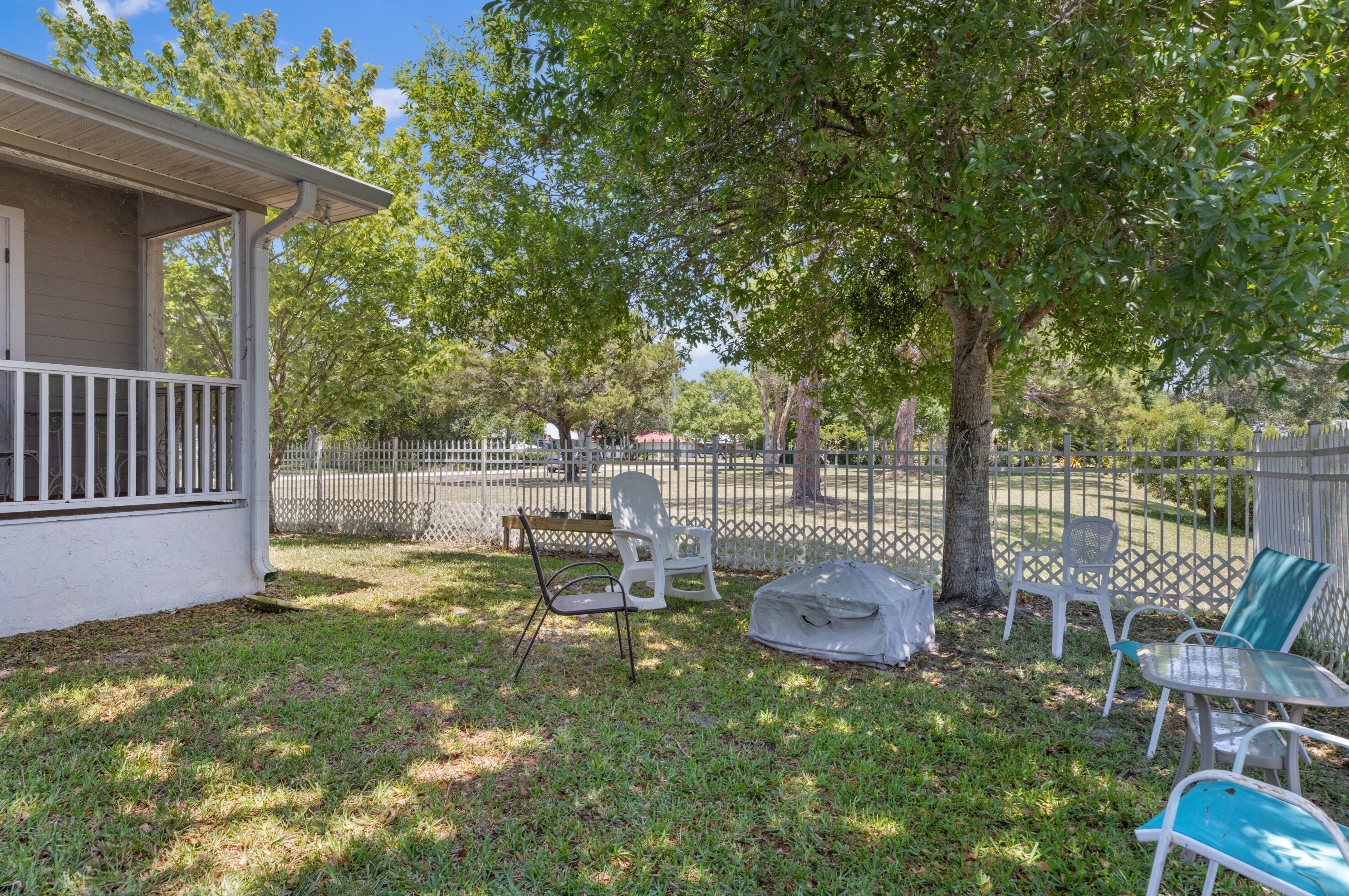 8805 Coquina Ave, Fort Pierce FL 34951-1088 exterior