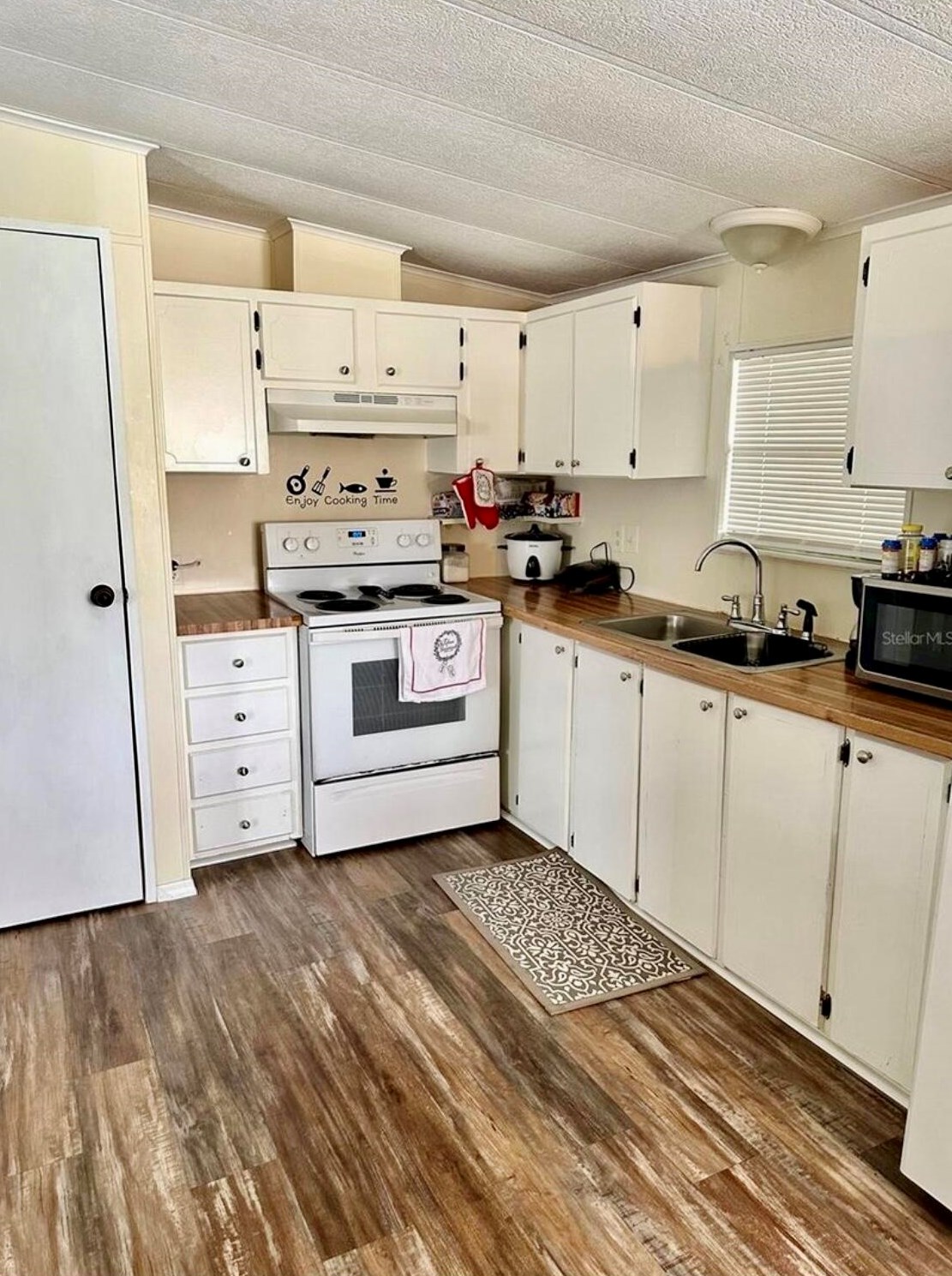 1248 Chobee St, Okeechobee, FL 34974-0234