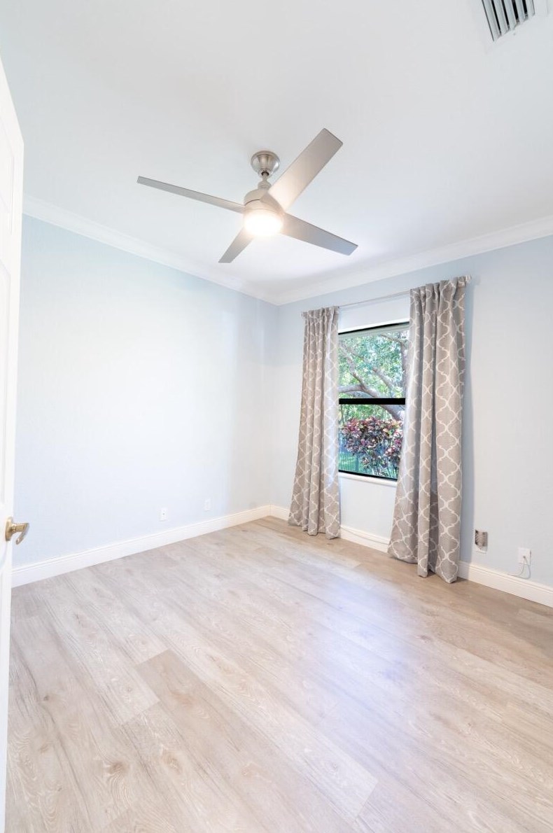 6795 Calumet Cir, Lake Worth FL 33467-7001 exterior