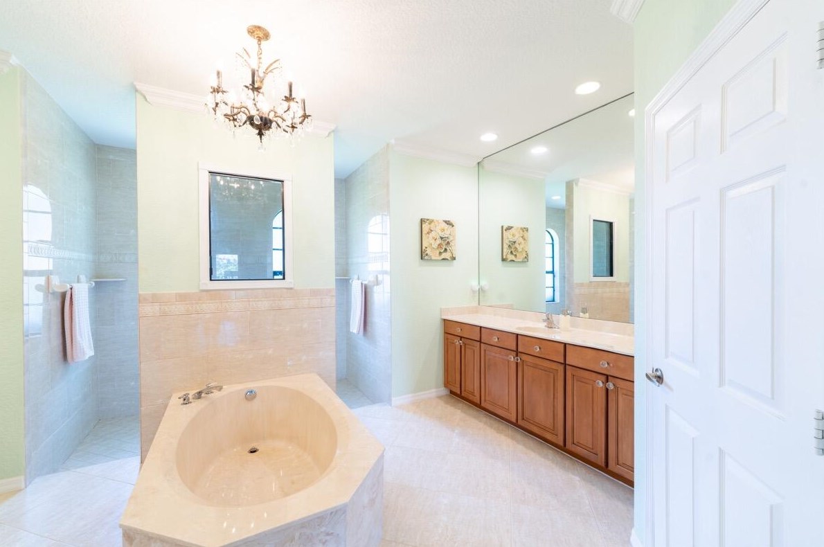 6795 Calumet Cir, Lake Worth FL 33467-7001 exterior