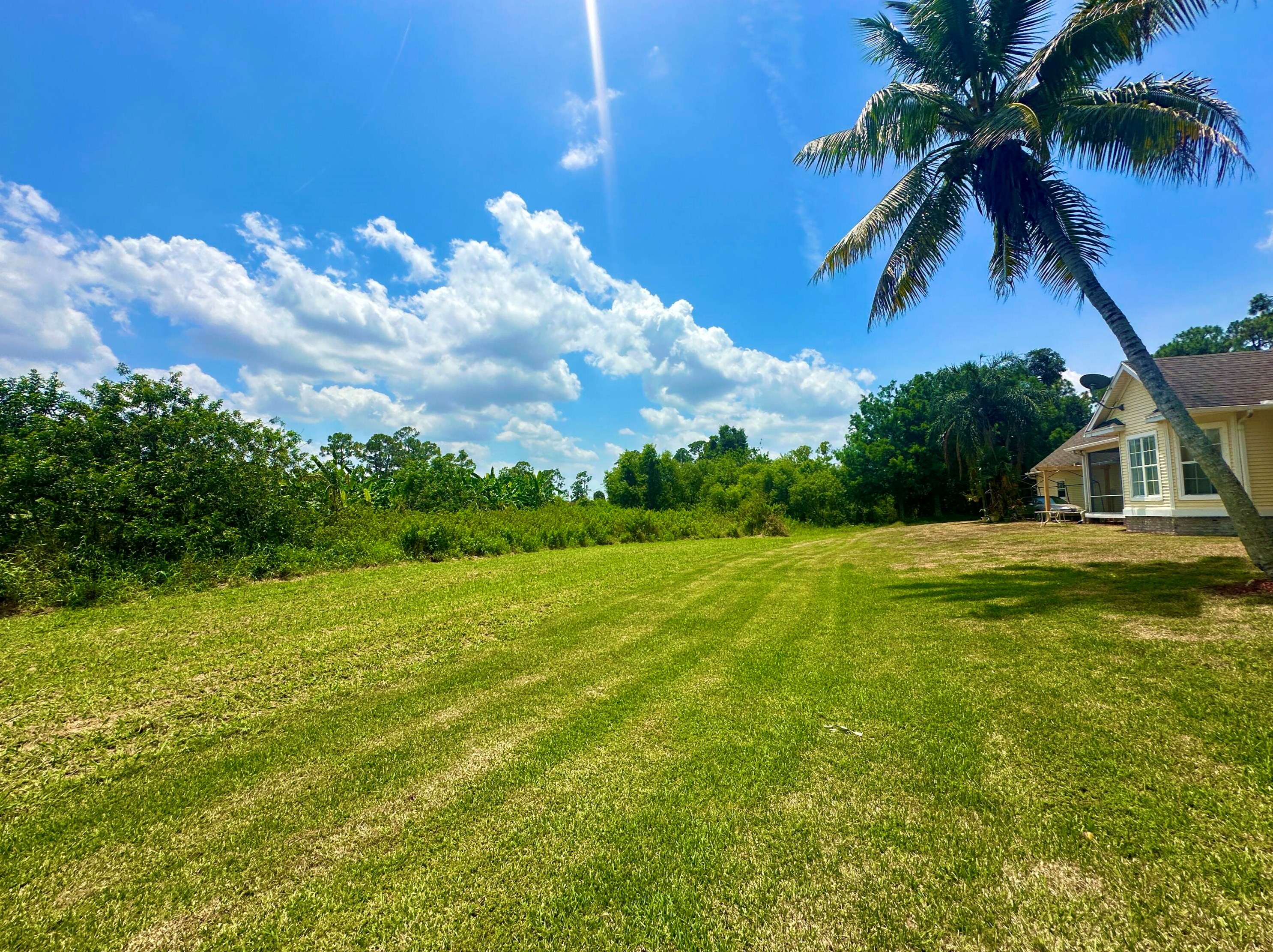 18558 91st Pl, Town Of Loxahatchee Groves FL  33470-5119 exterior