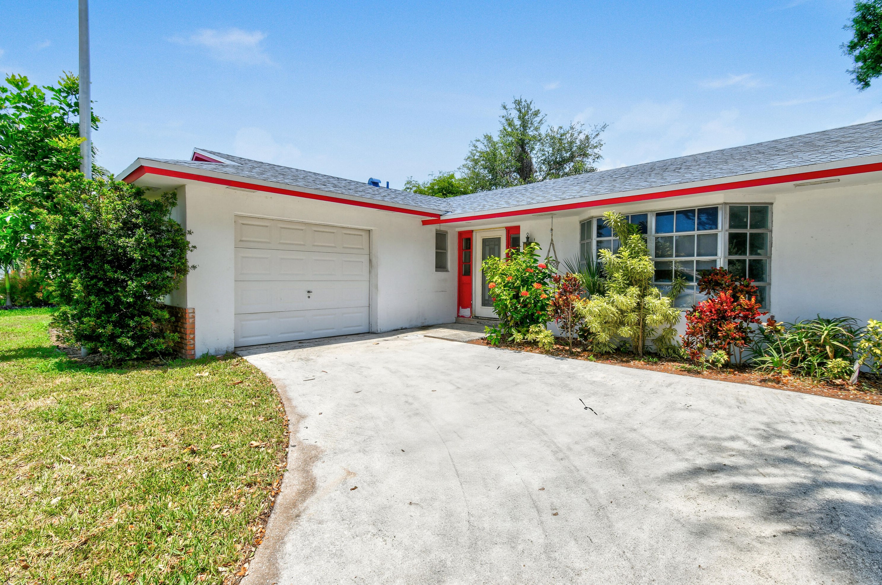 3841 Daphne Ave, West Palm Beach, FL 33410