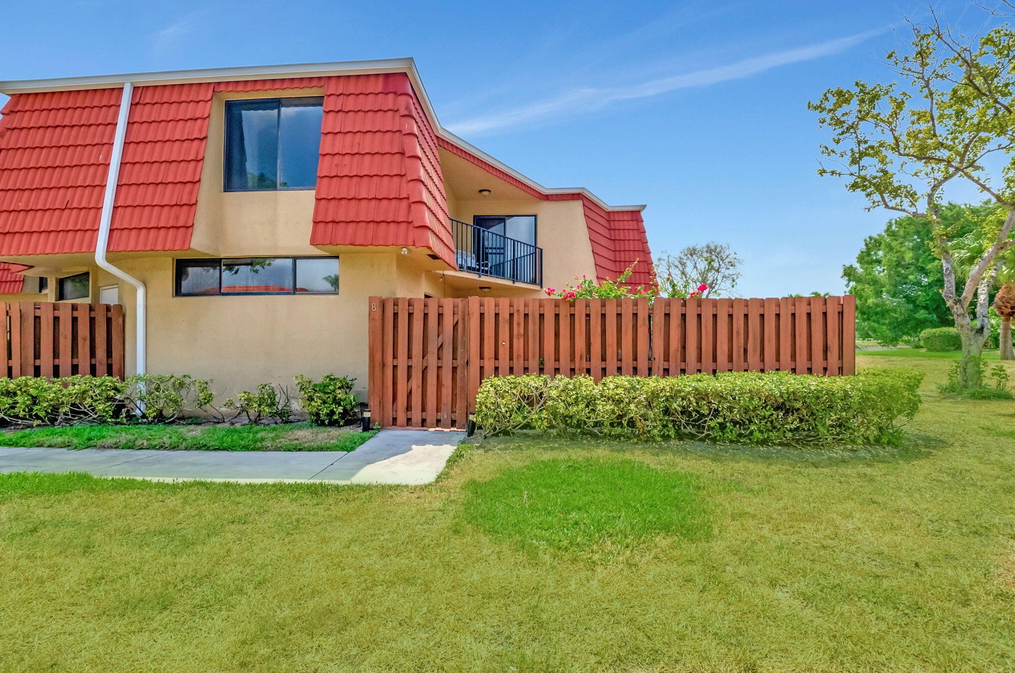 22910 Oxford Pl, Boca Raton, FL 33433-6830