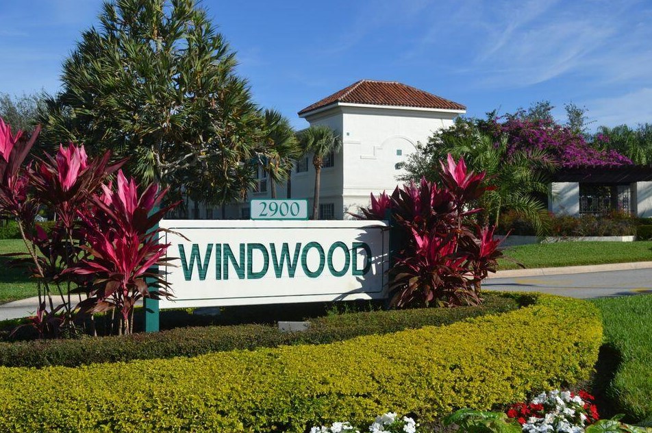 325 Palmwood Pl, Boca Raton FL 33431-8269 exterior