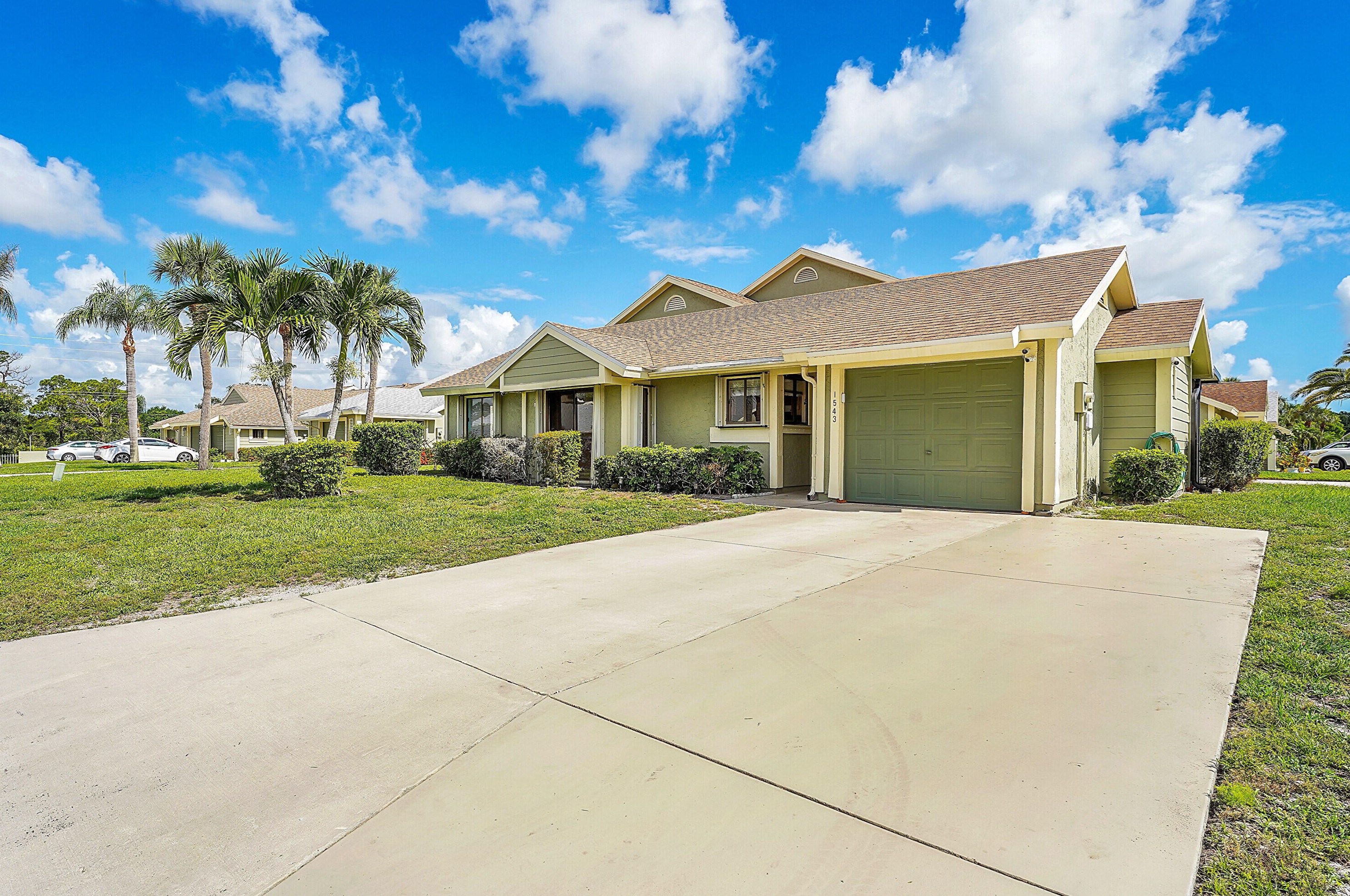 1543 Dewberry Ct, Fort Pierce, FL 34952-4289