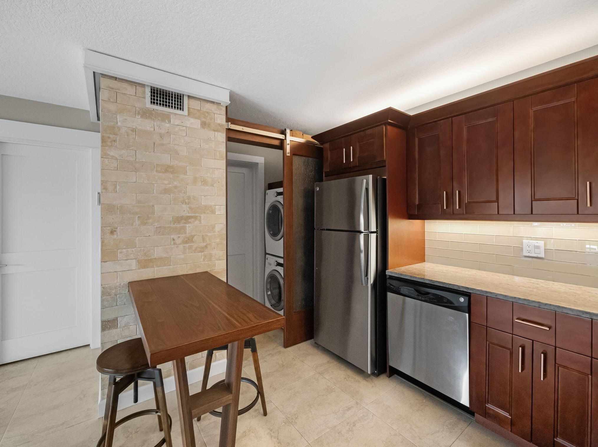 1106 Green Pine Blvd #e2, West Palm Beach, FL 33409