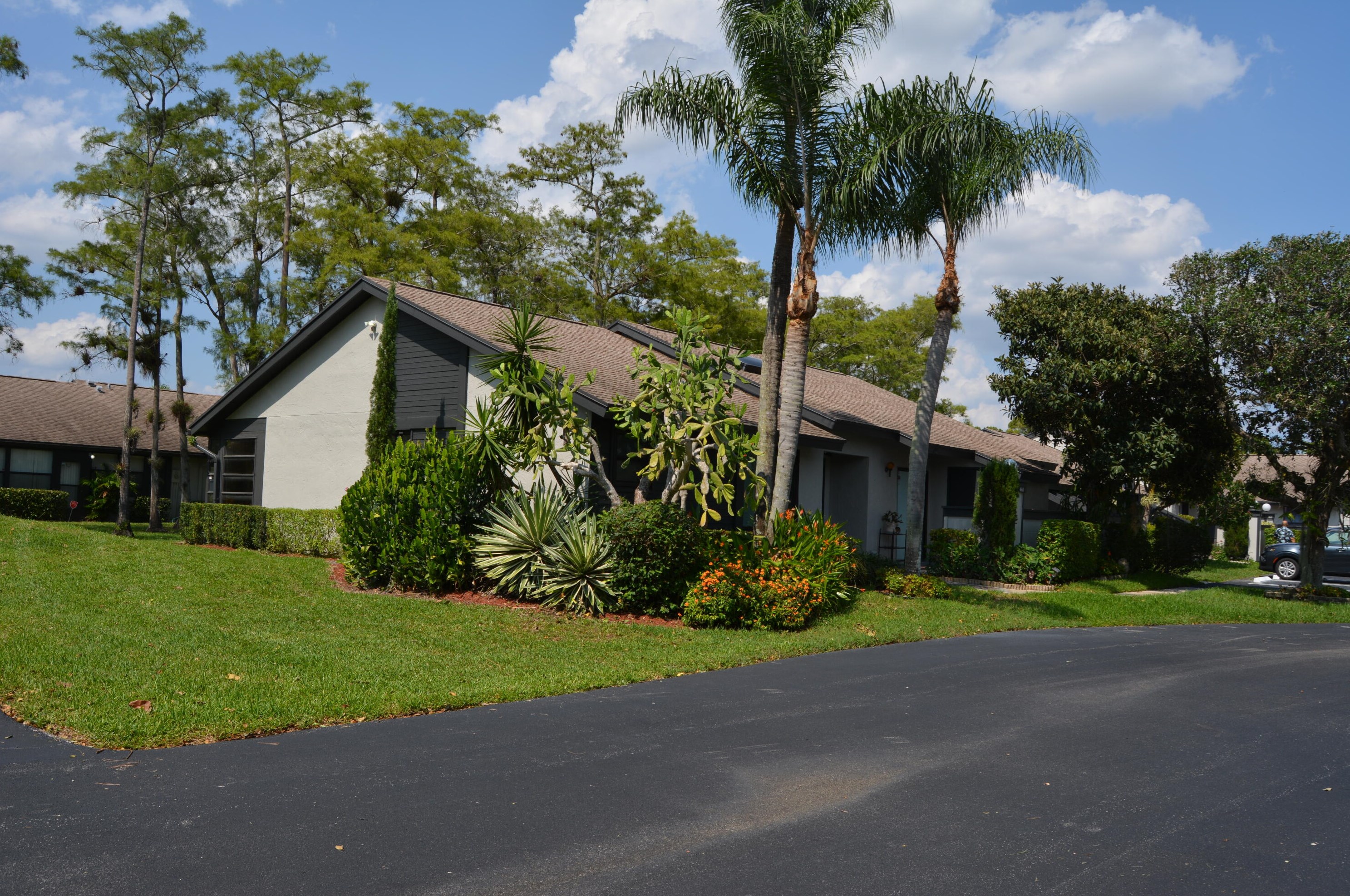 460 Long Bow Ct, West Palm Beach, FL 33411-1562