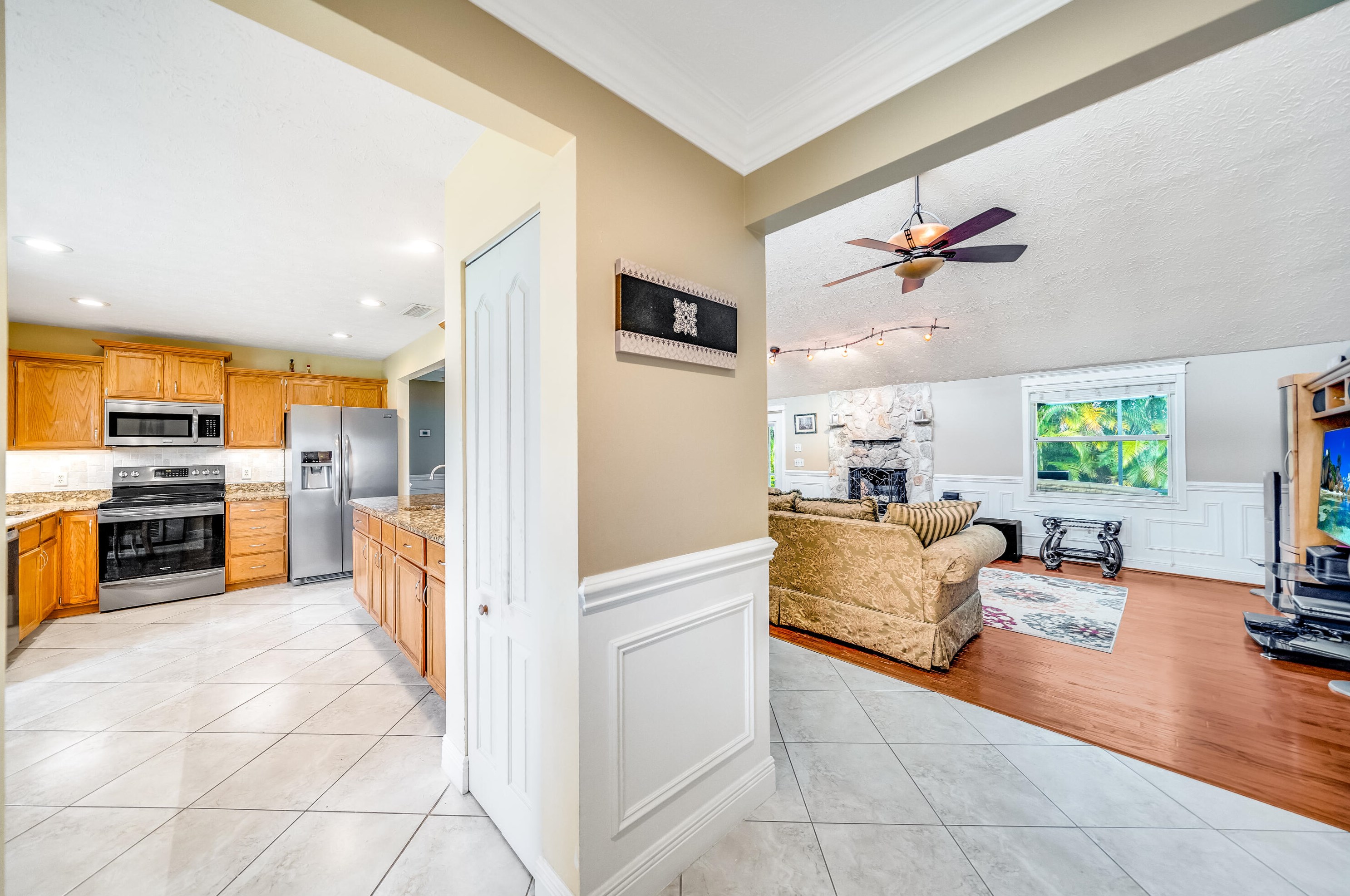 2418 Mercer St, Fort Pierce, FL 34984-5069