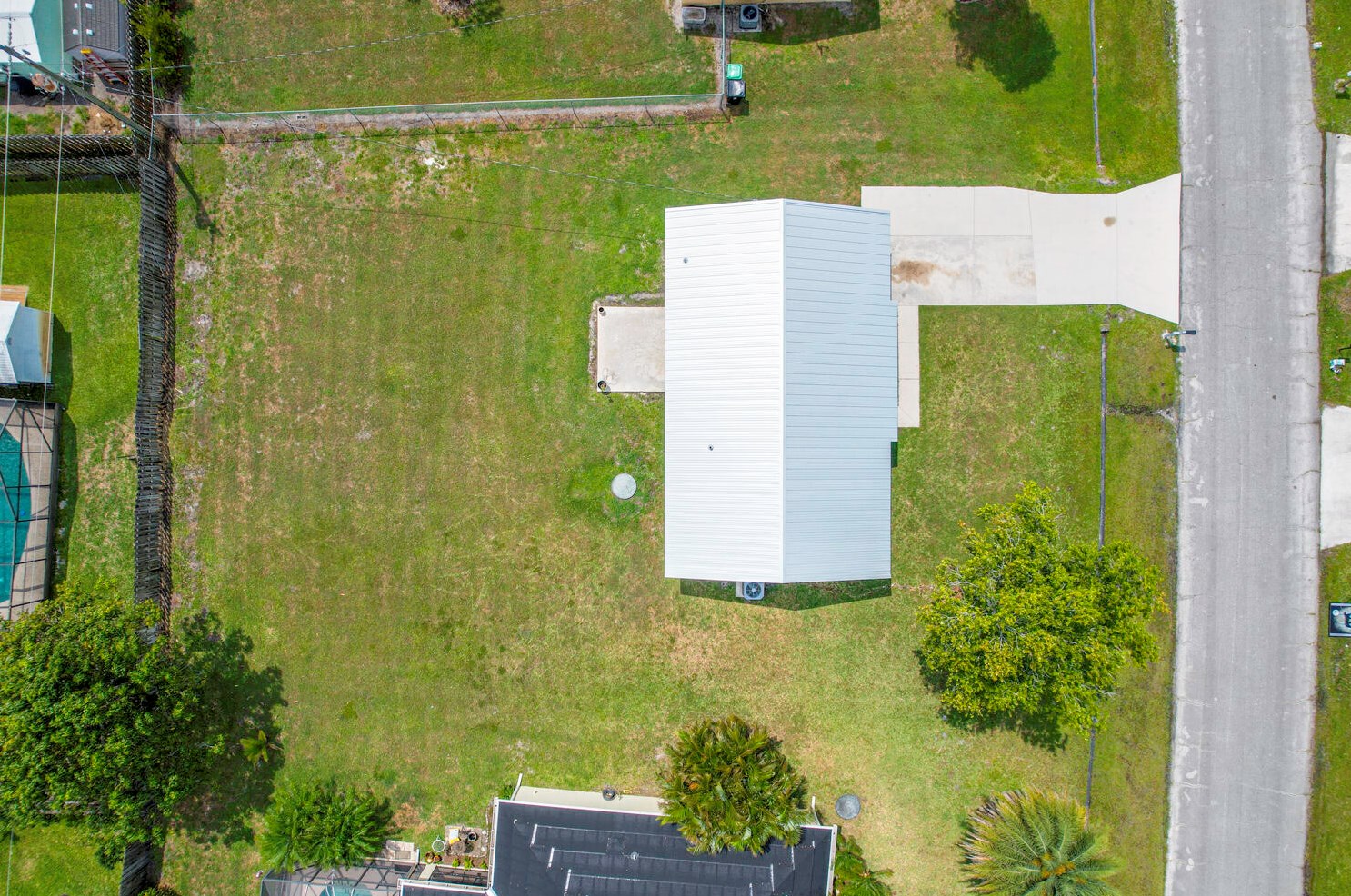 2157 Genoa St, Fort Pierce, FL 34952-7334