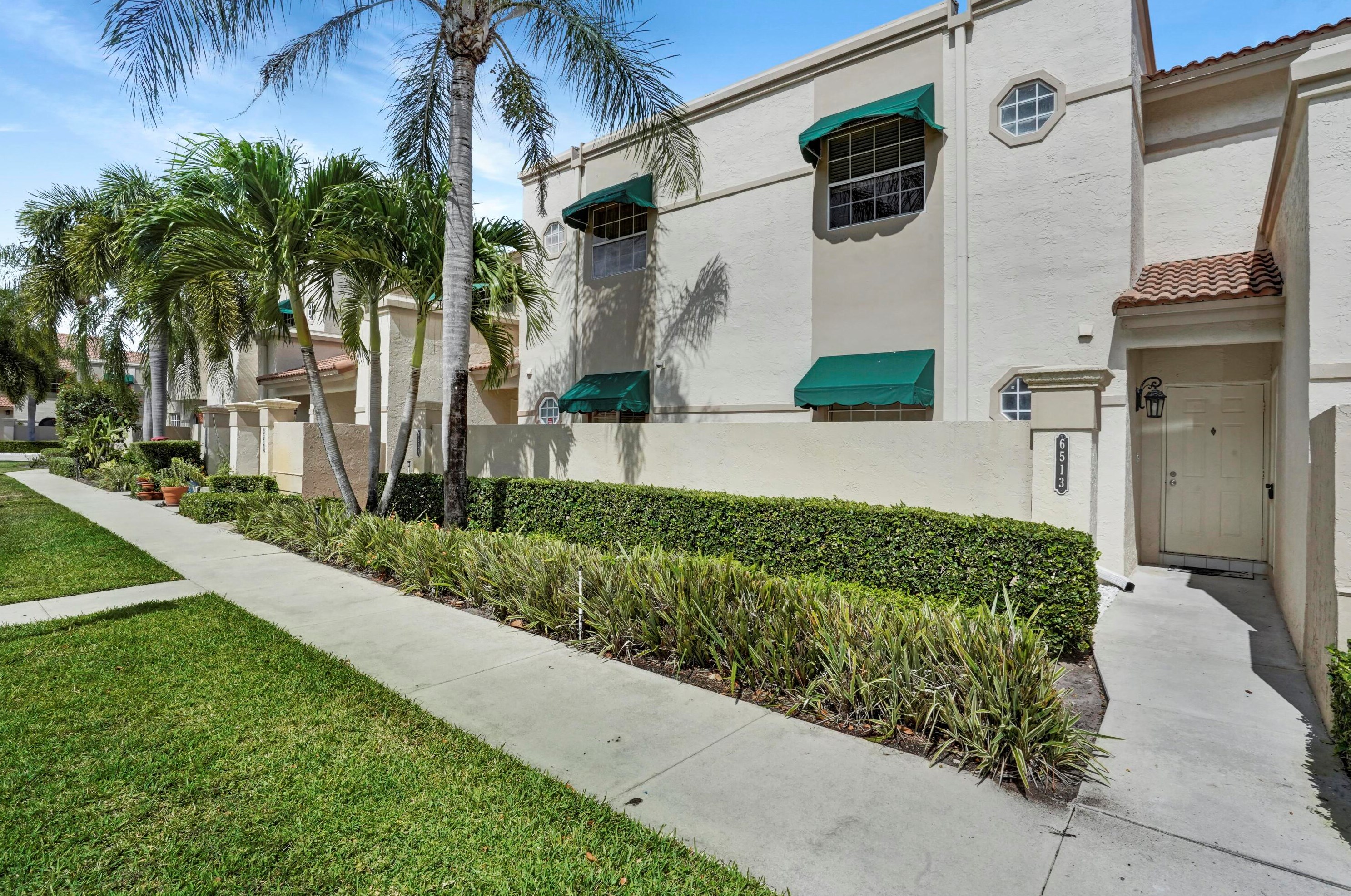 6513 Via Regina, Boca Raton, FL 33433