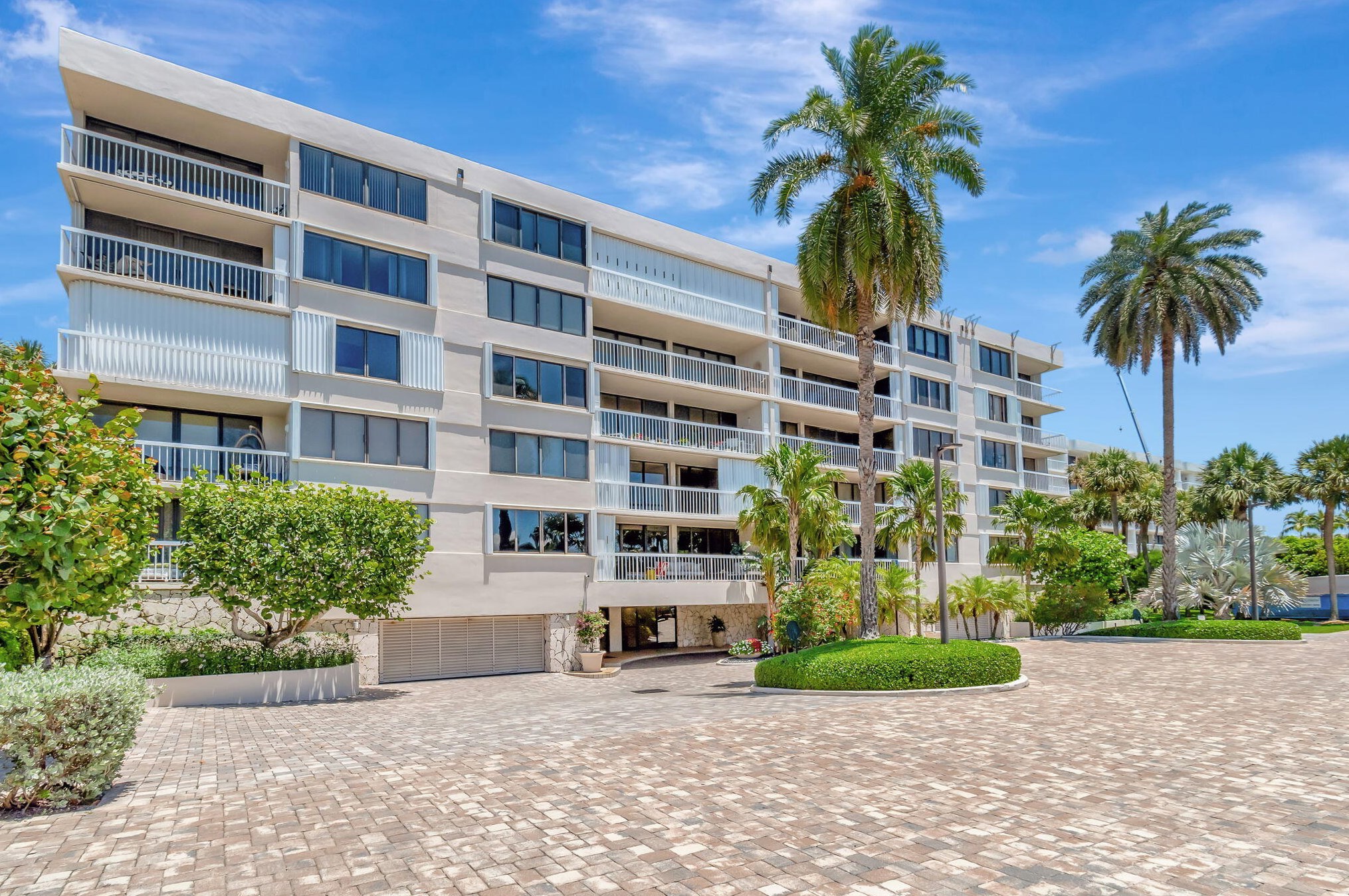 3250 S Ocean Blvd #410s, Palm Beach, FL 33480