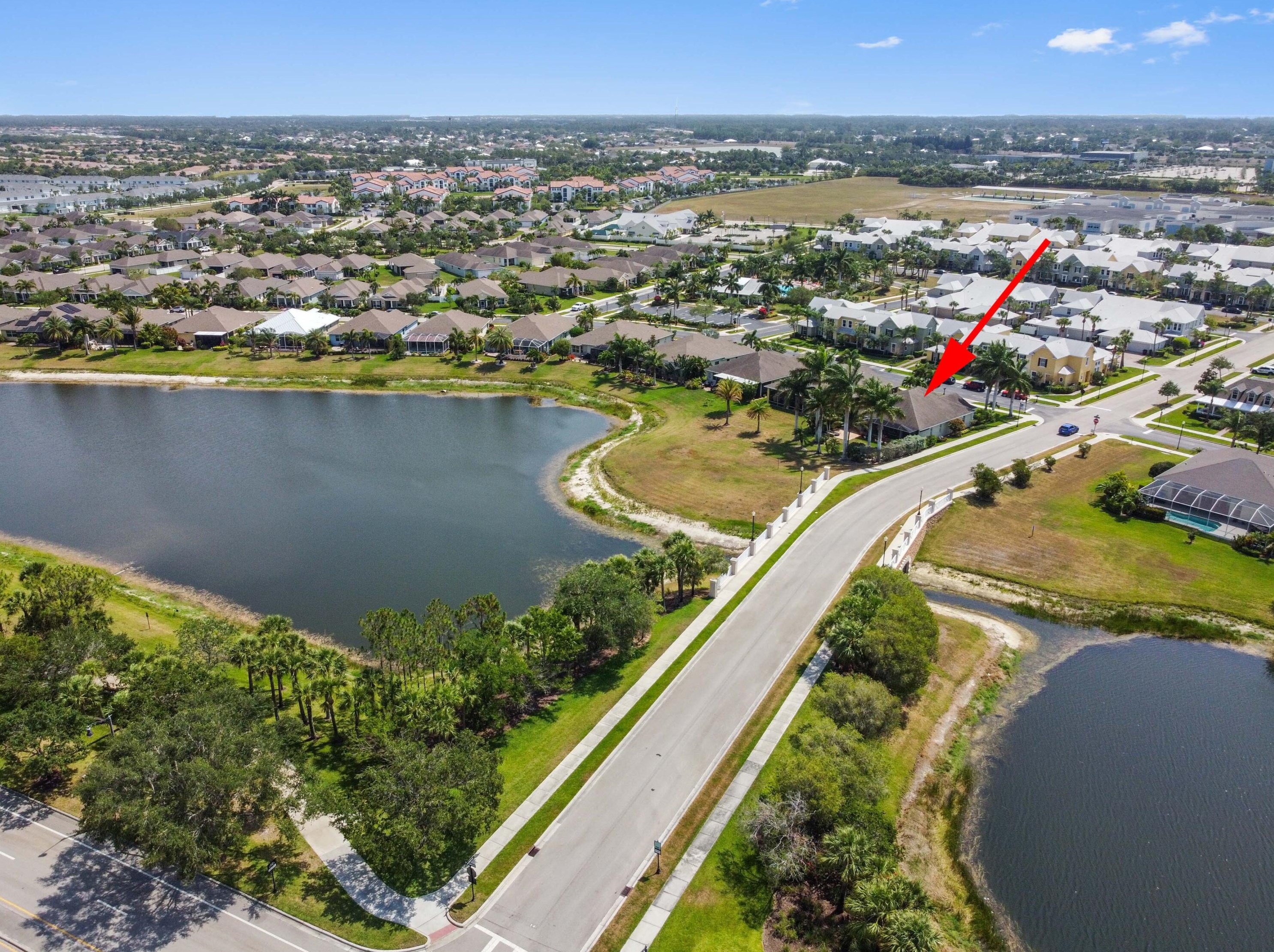 10499 Waterway Ln, Fort Pierce, FL 34987-2471