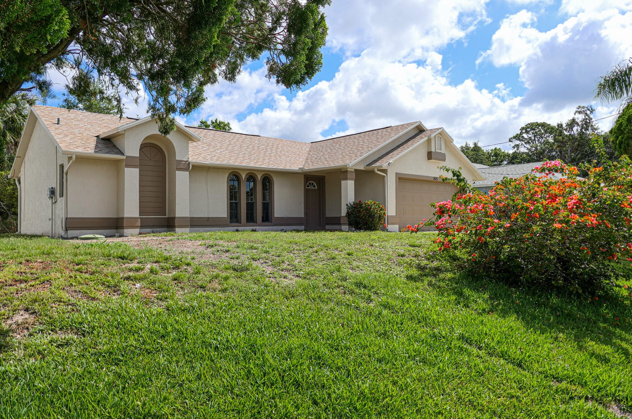 1425 Gastador Ave, Fort Pierce, FL 34953-1777
