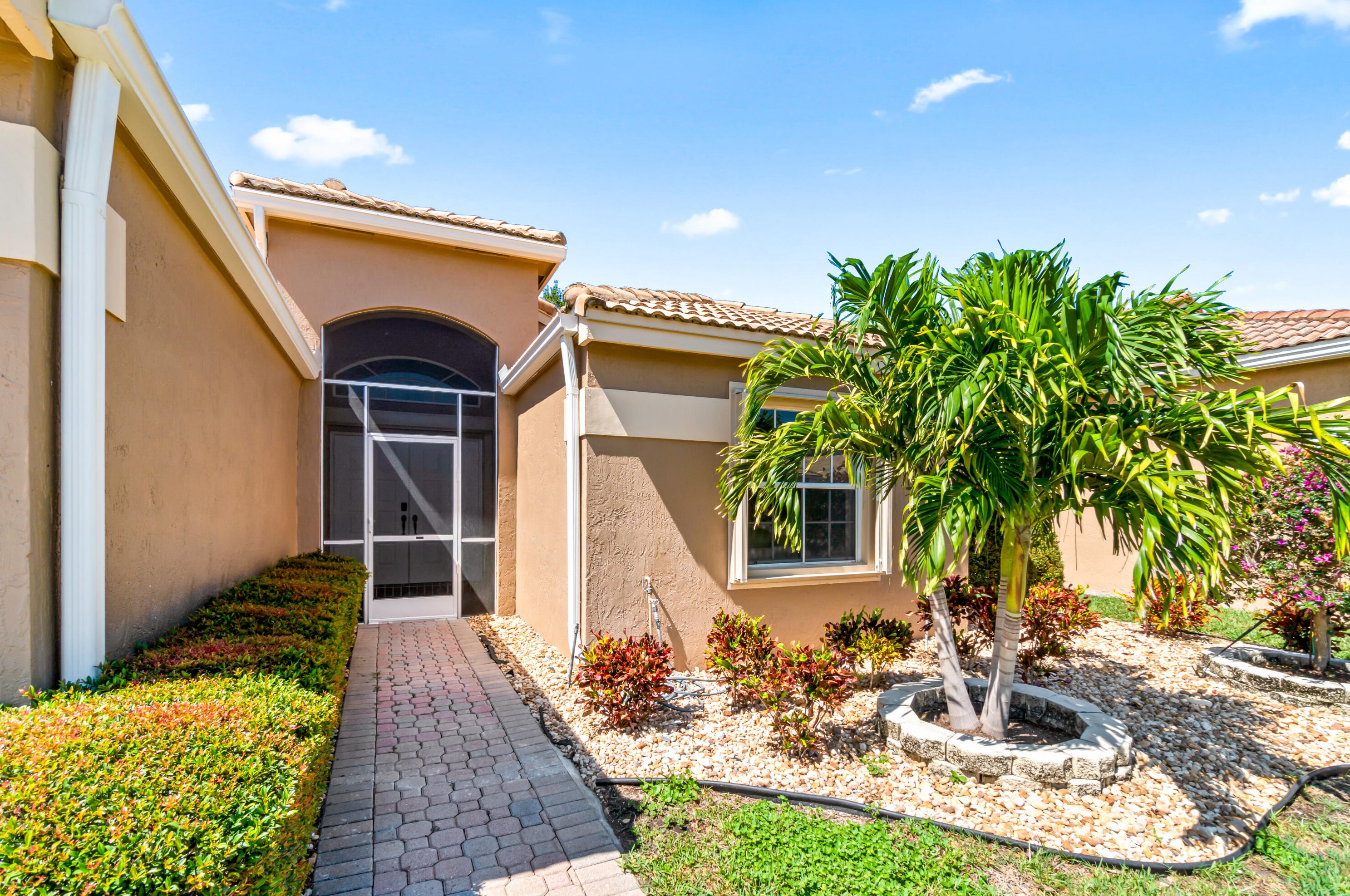 6961 Camille St, Boynton Beach, FL 33437-6057