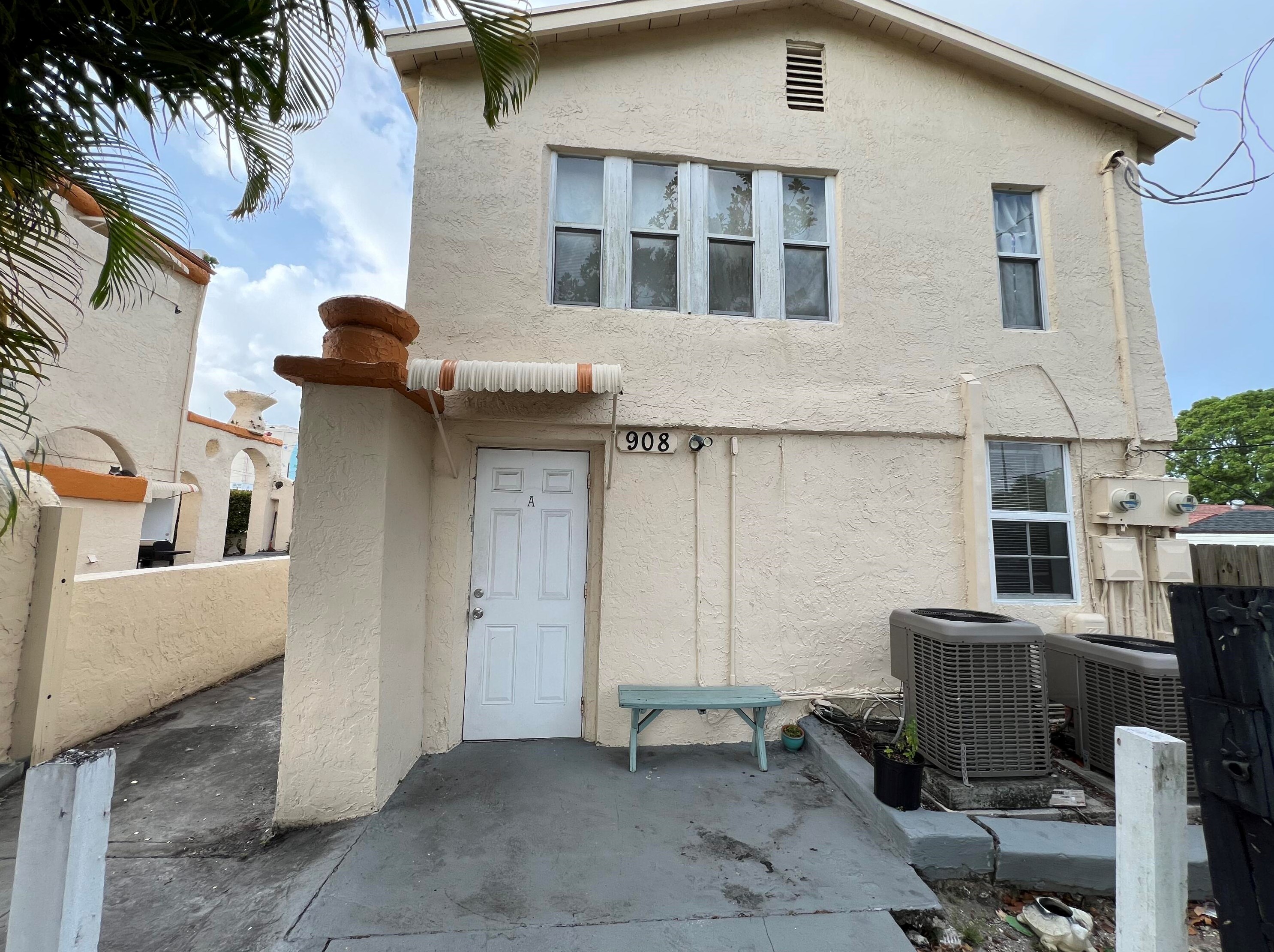 908 Alamanda Rd #a, West Palm Beach, FL