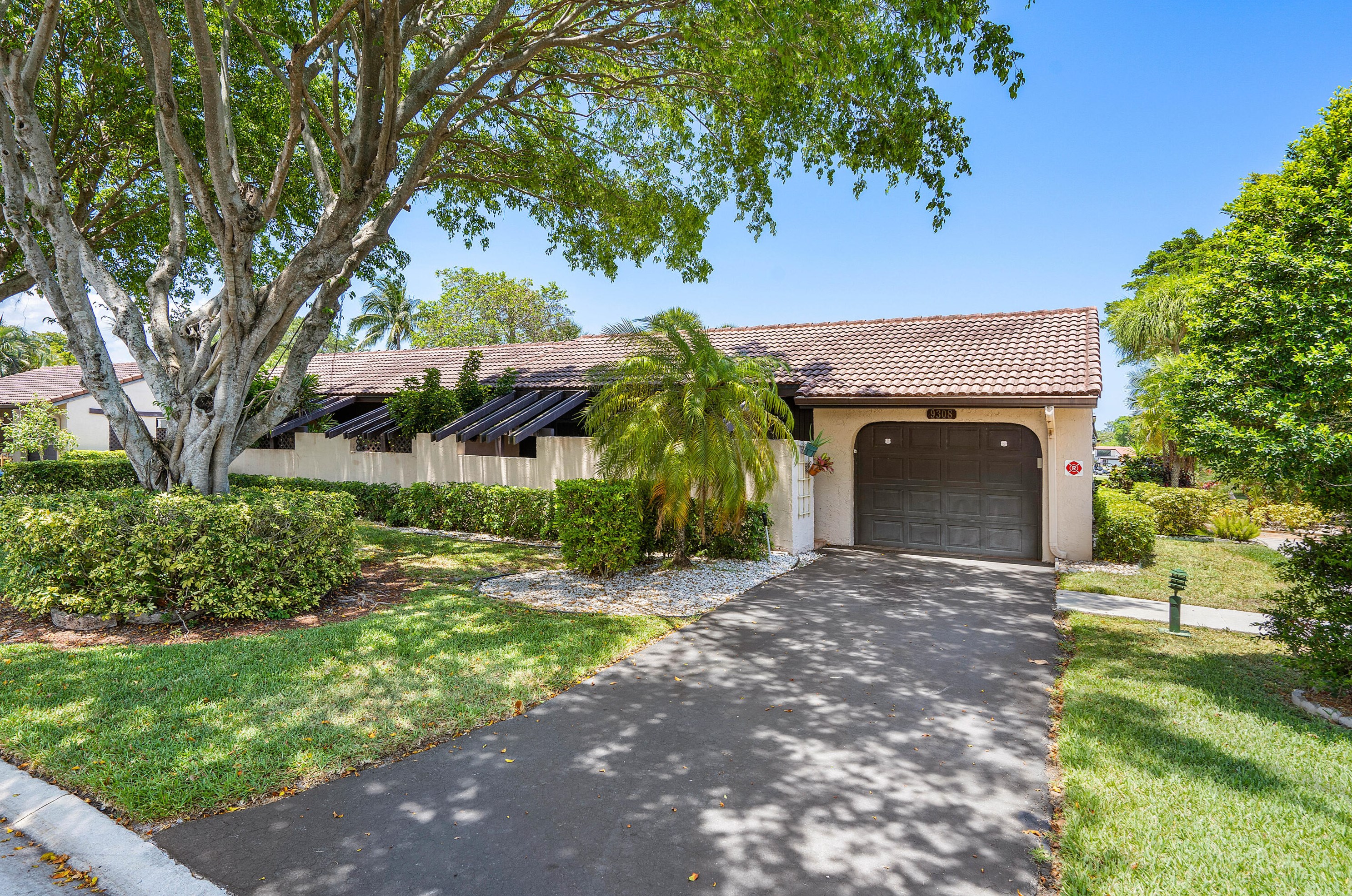 9308 Vista Del Lago, Boca Raton, FL 33428-3152