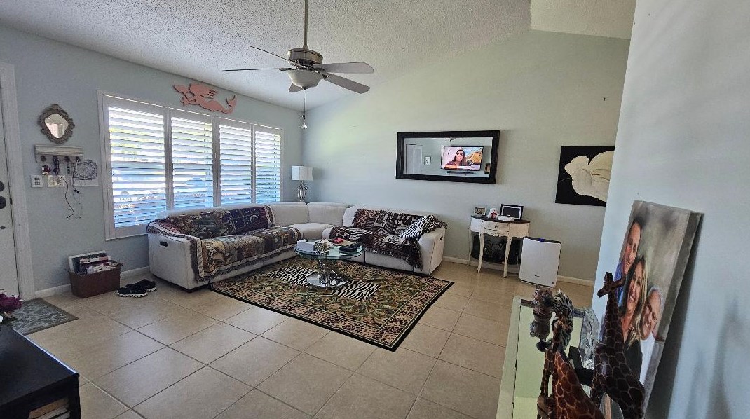 129 Village Cir, Jupiter, FL 33458