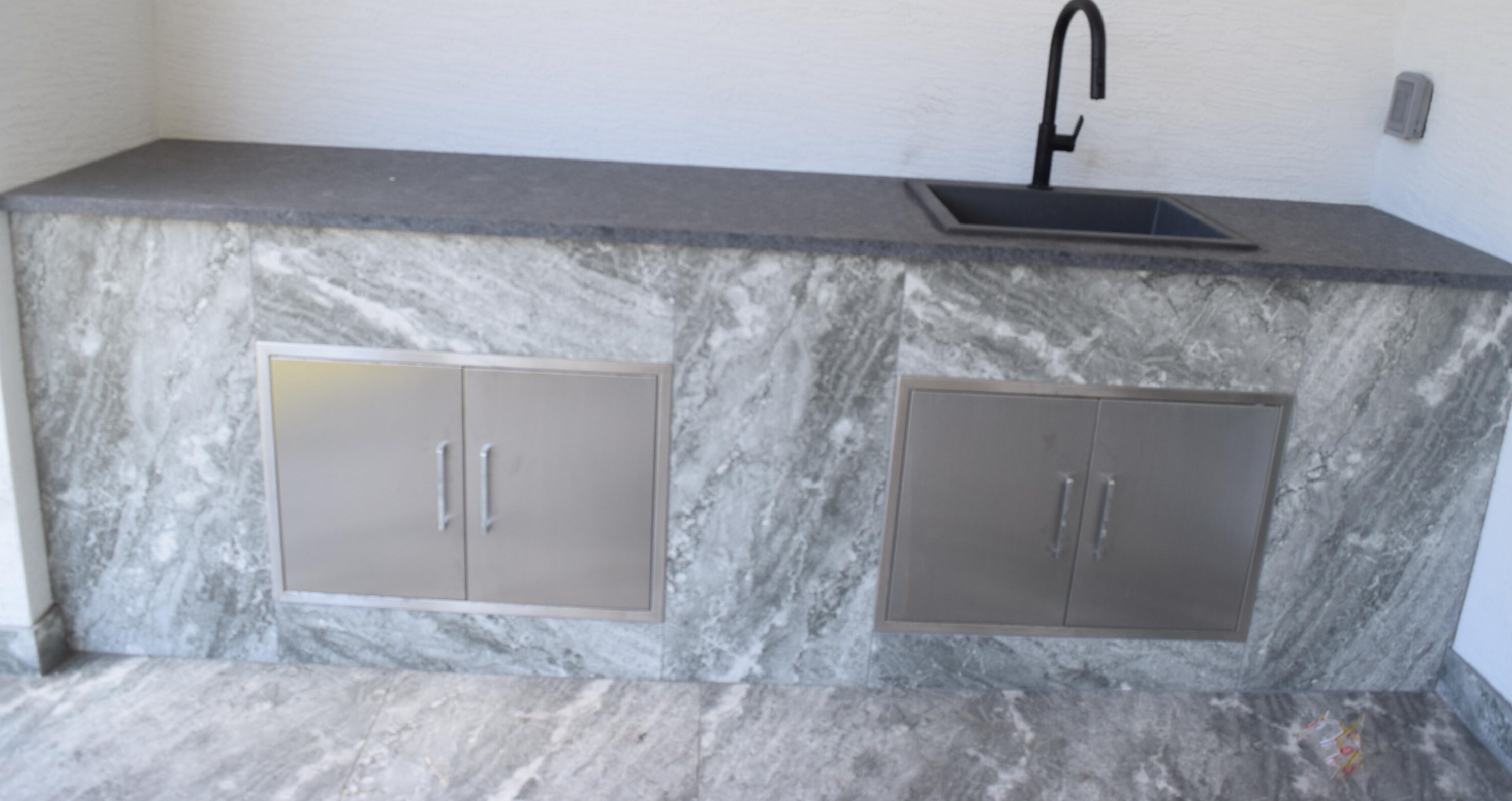 5381 Dell Ct, Fort Pierce FL 34986-2746 exterior