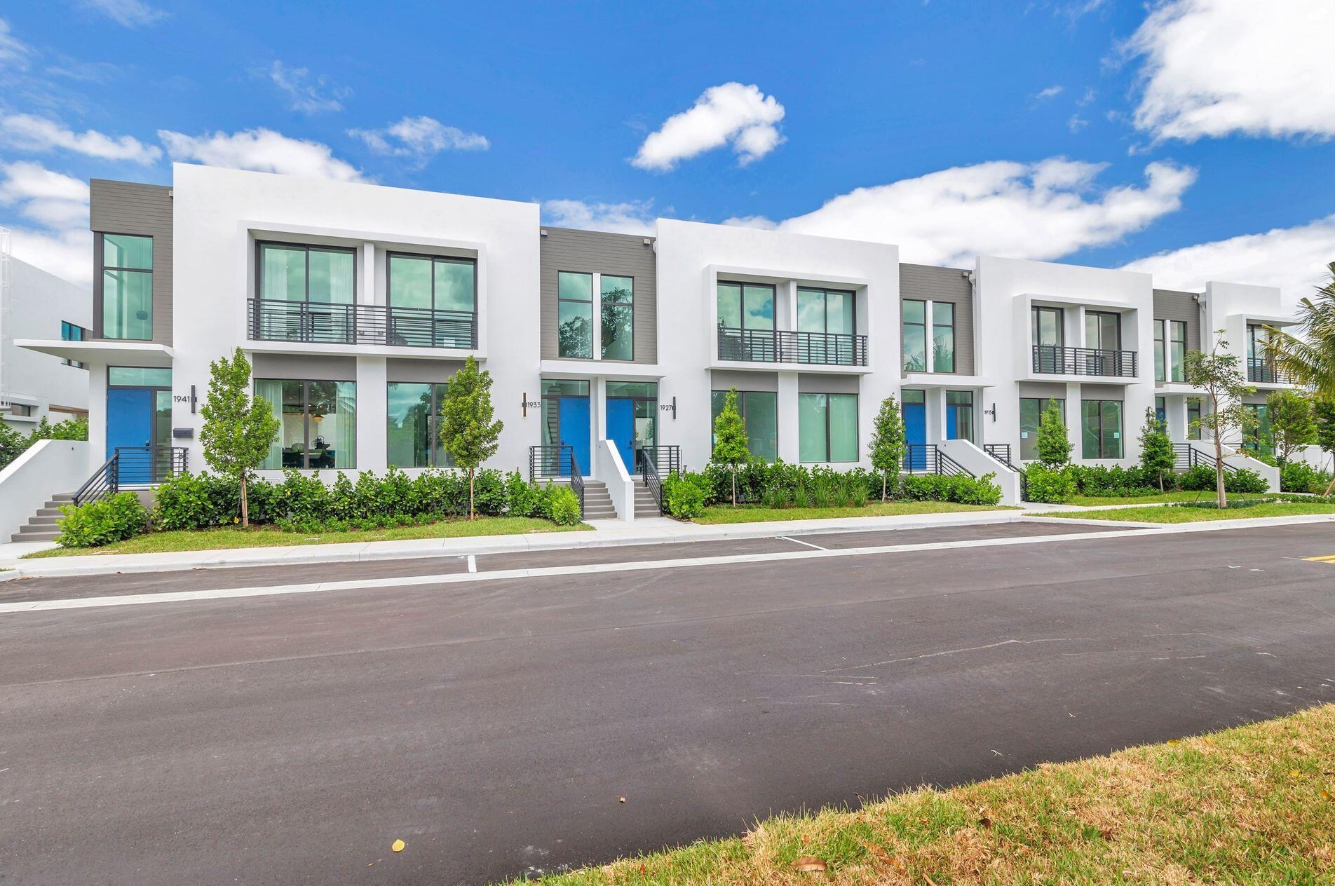 1901 Dock St, West Palm Beach, FL 33401-7503