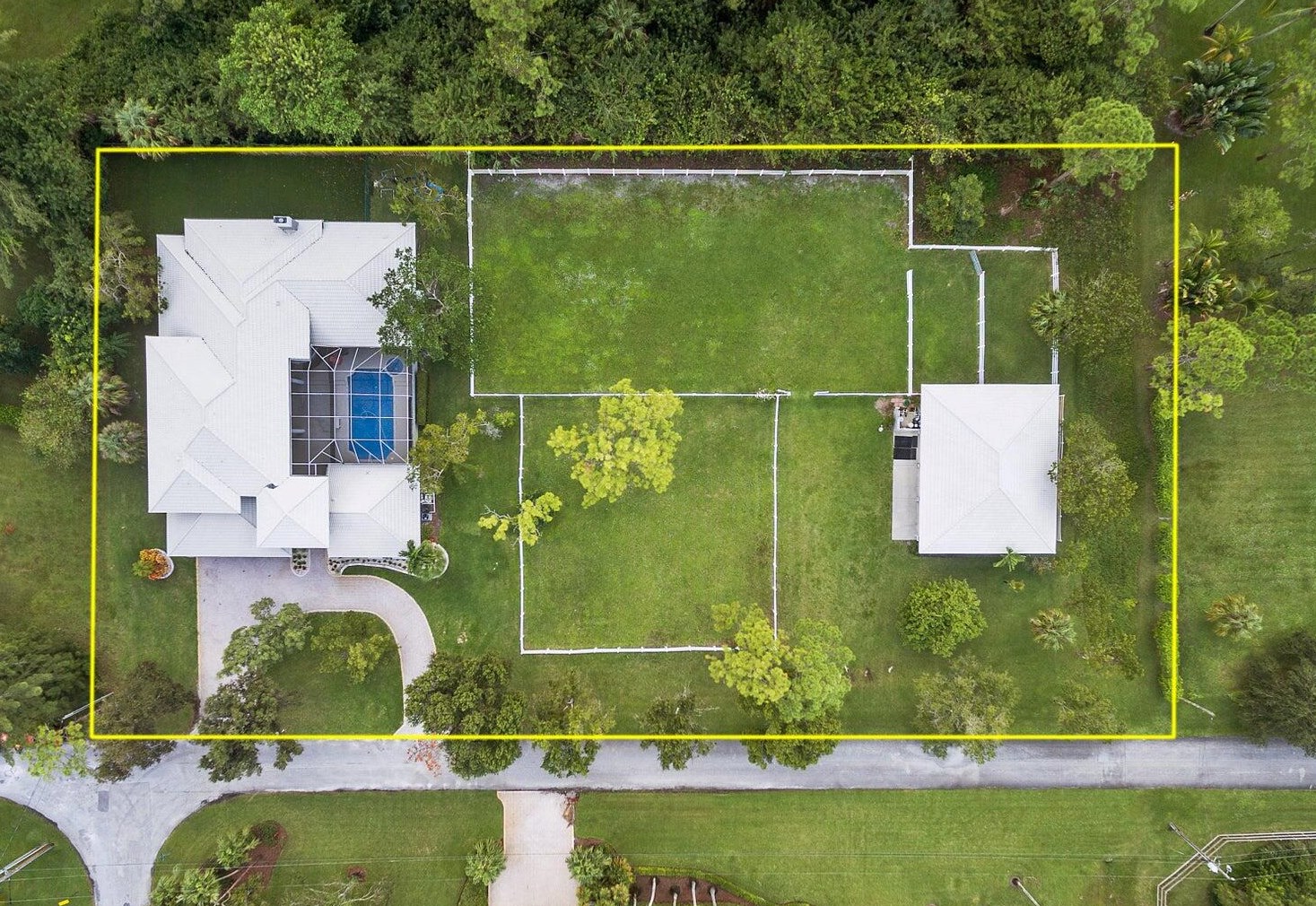 6690 67th Pl, Pompano Beach, FL 33067-1483