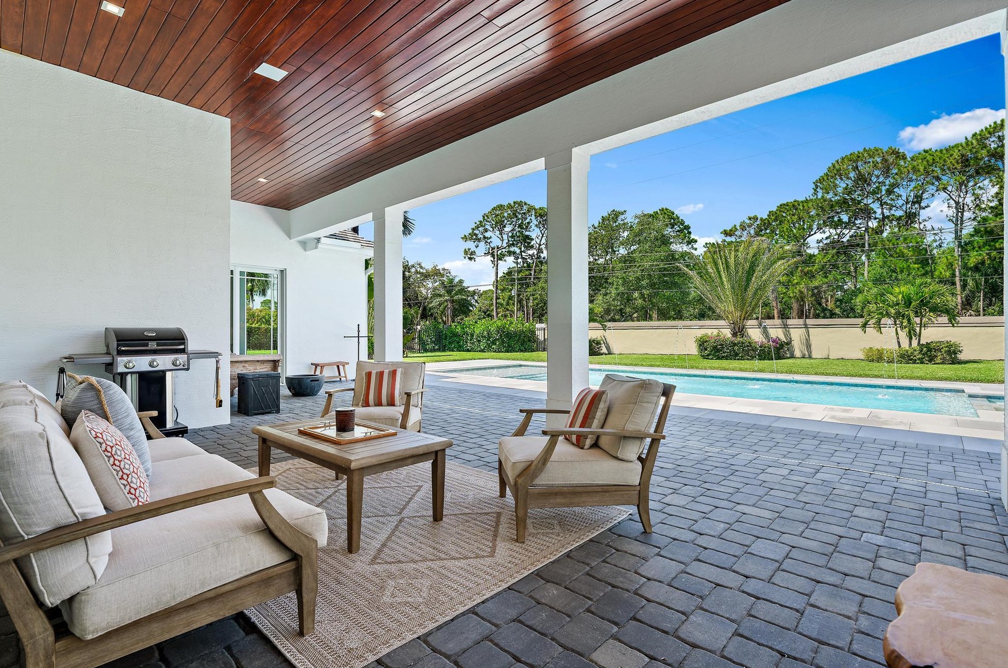 19993 Loxahatchee Pointe Dr, Jupiter FL  exterior