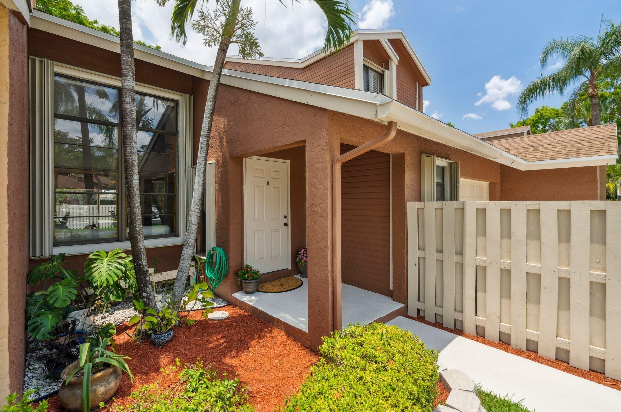 22345 Thousand Pines Ln, Boca Raton, FL 33428-3802