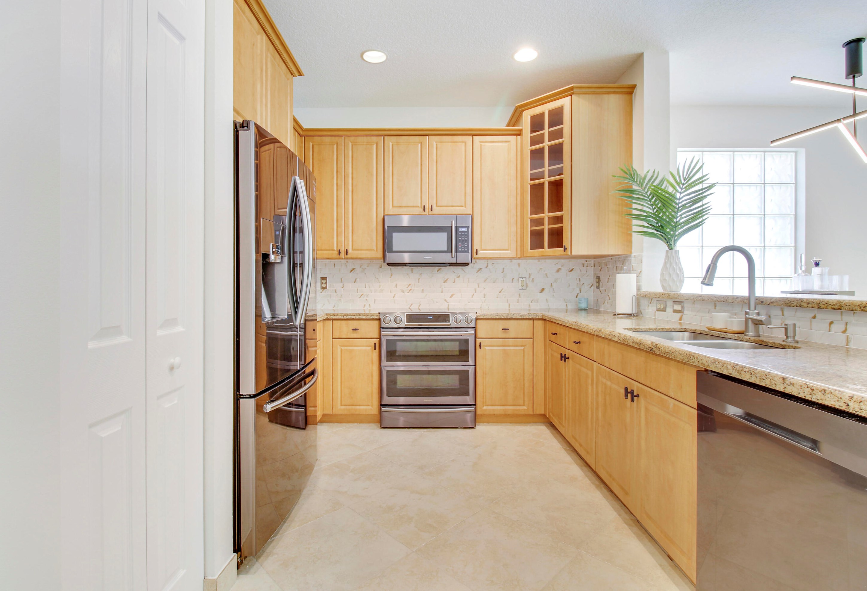 699 Belle Grove Ln, West Palm Beach, FL 33411-4544