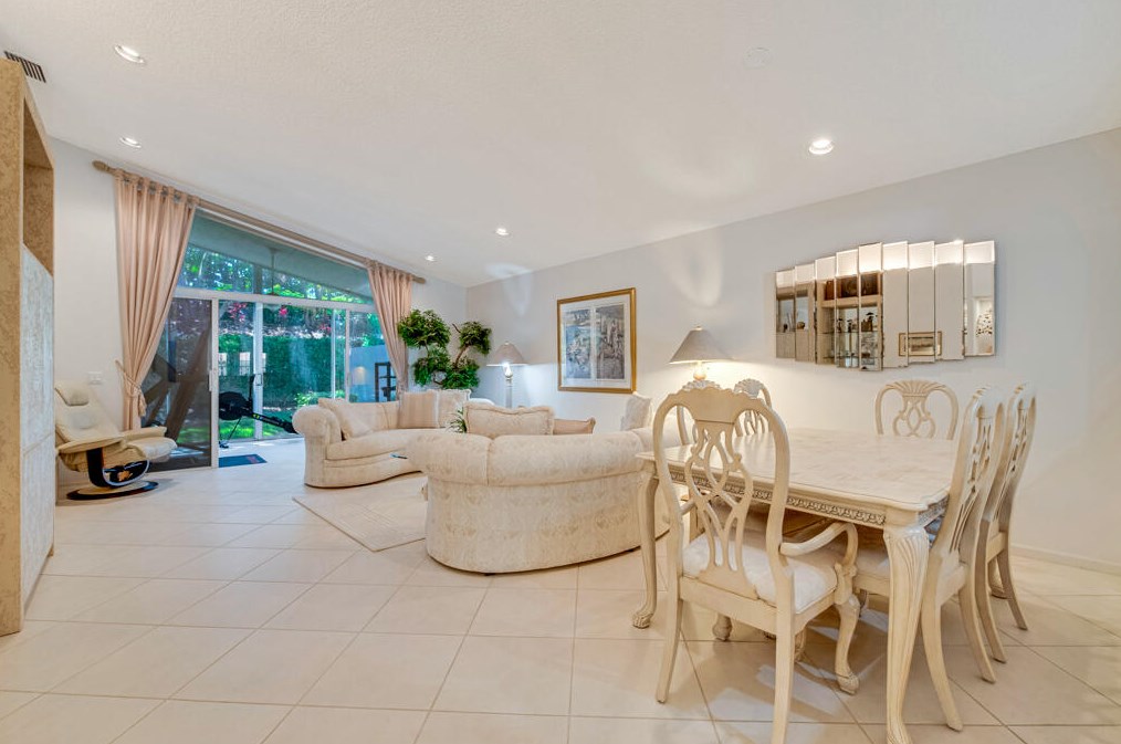 11313 Ola Ave, Boynton Beach, FL 33437-4023