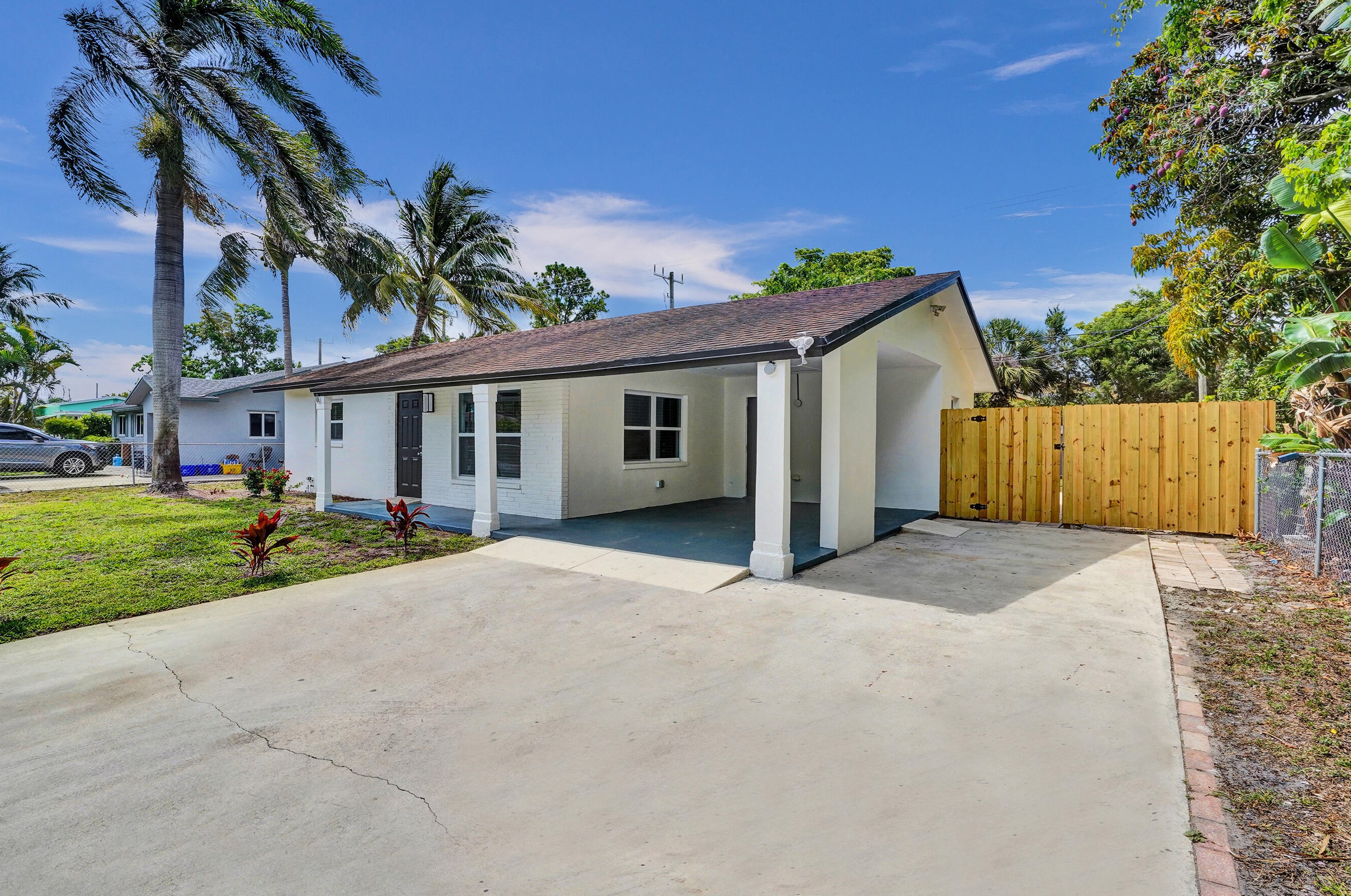 312 20th Ave, Boynton Beach, FL 33435-2389