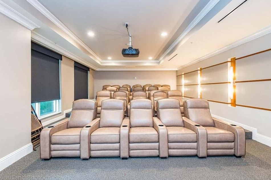 700 Boynton Beach Blvd, Boynton Beach FL 33426-3639 exterior