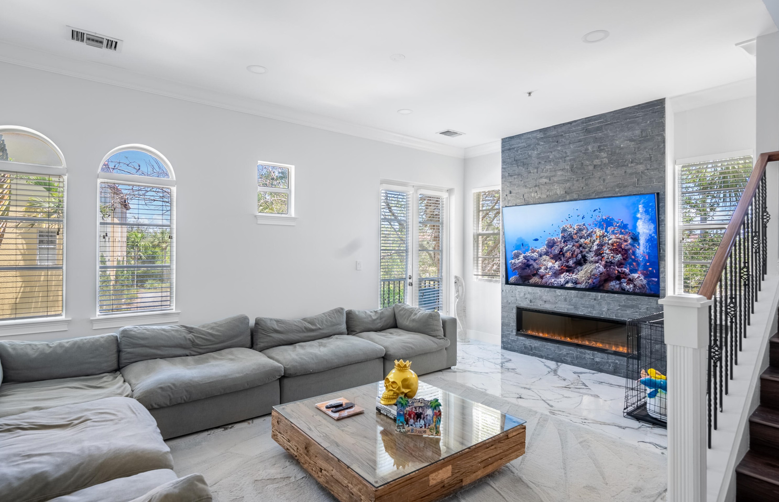 15 Via Floresta Dr, Boca Raton FL 33487-1579 exterior