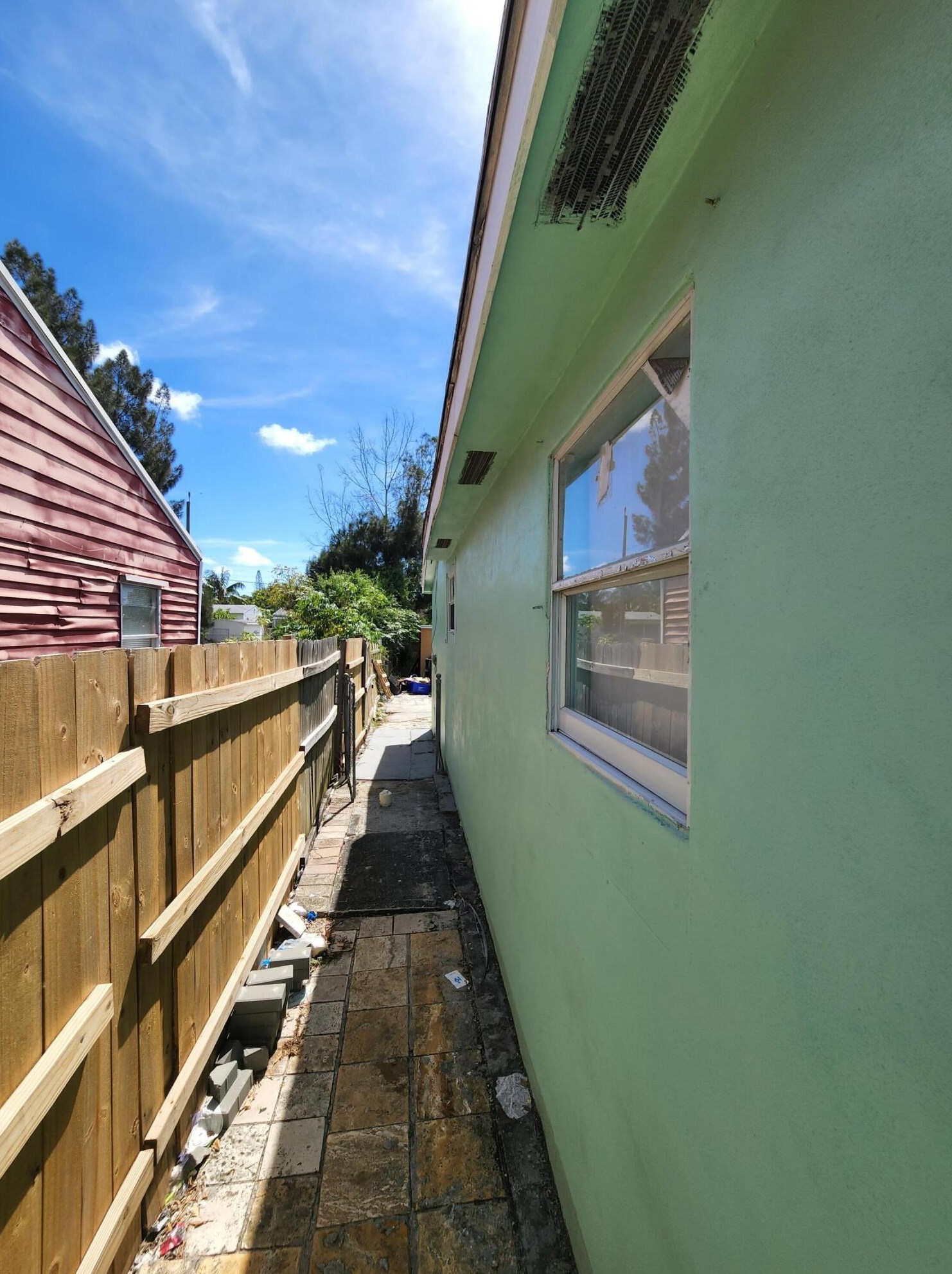 722 B St, Lake Worth FL  33460-2429 exterior