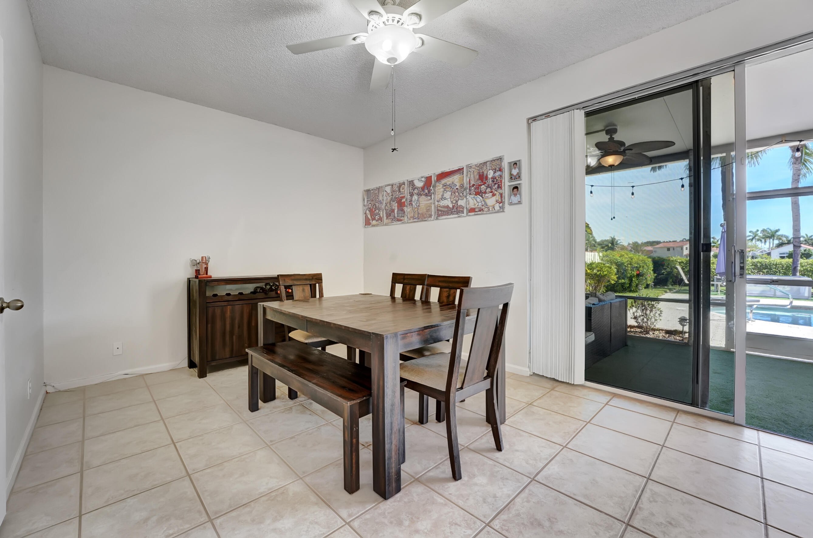 8176 Pelican Harbour Dr, Lake Worth FL  33467-6849 exterior