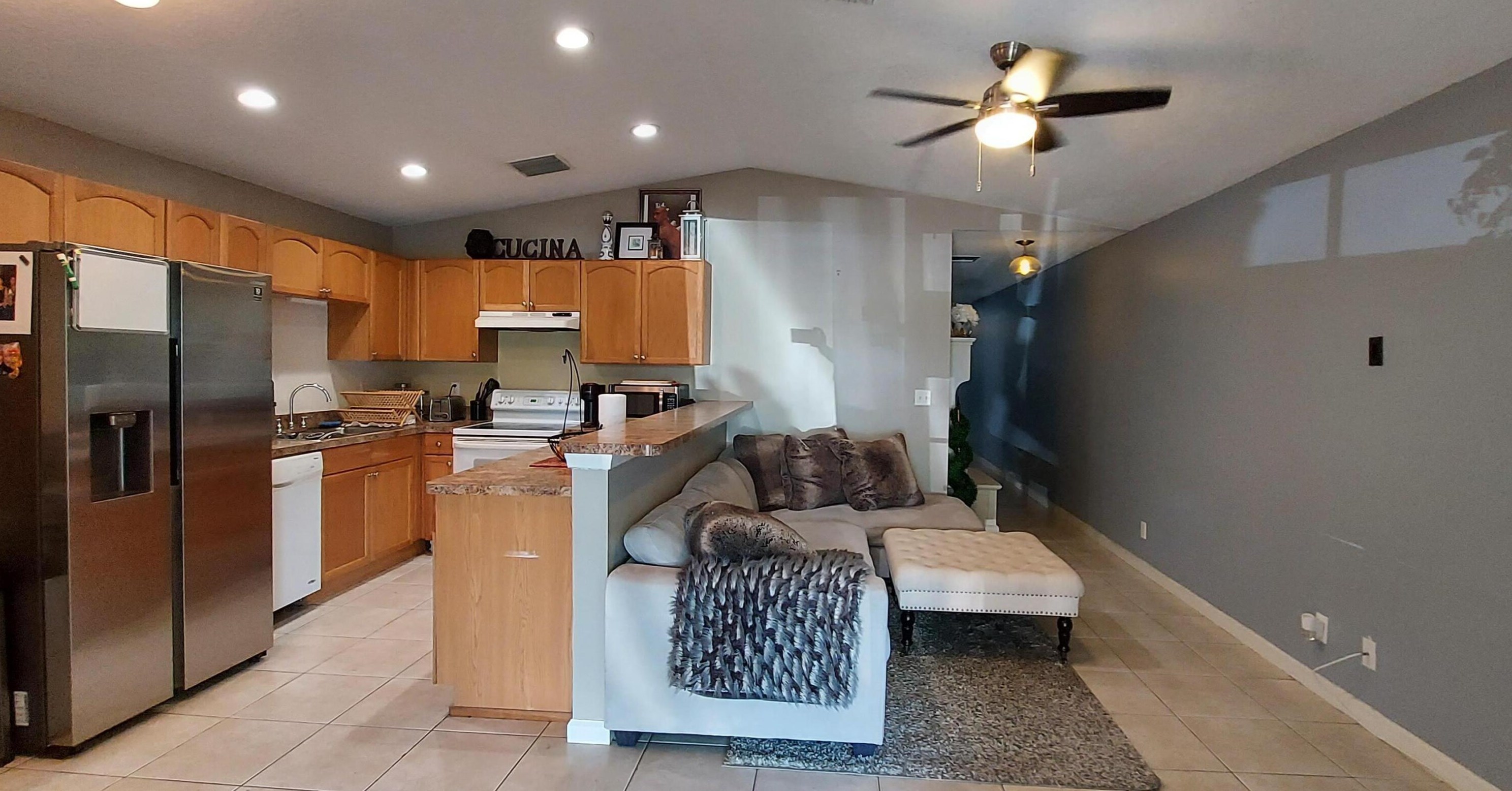 622 D St, Lake Worth FL  33460-2835 exterior